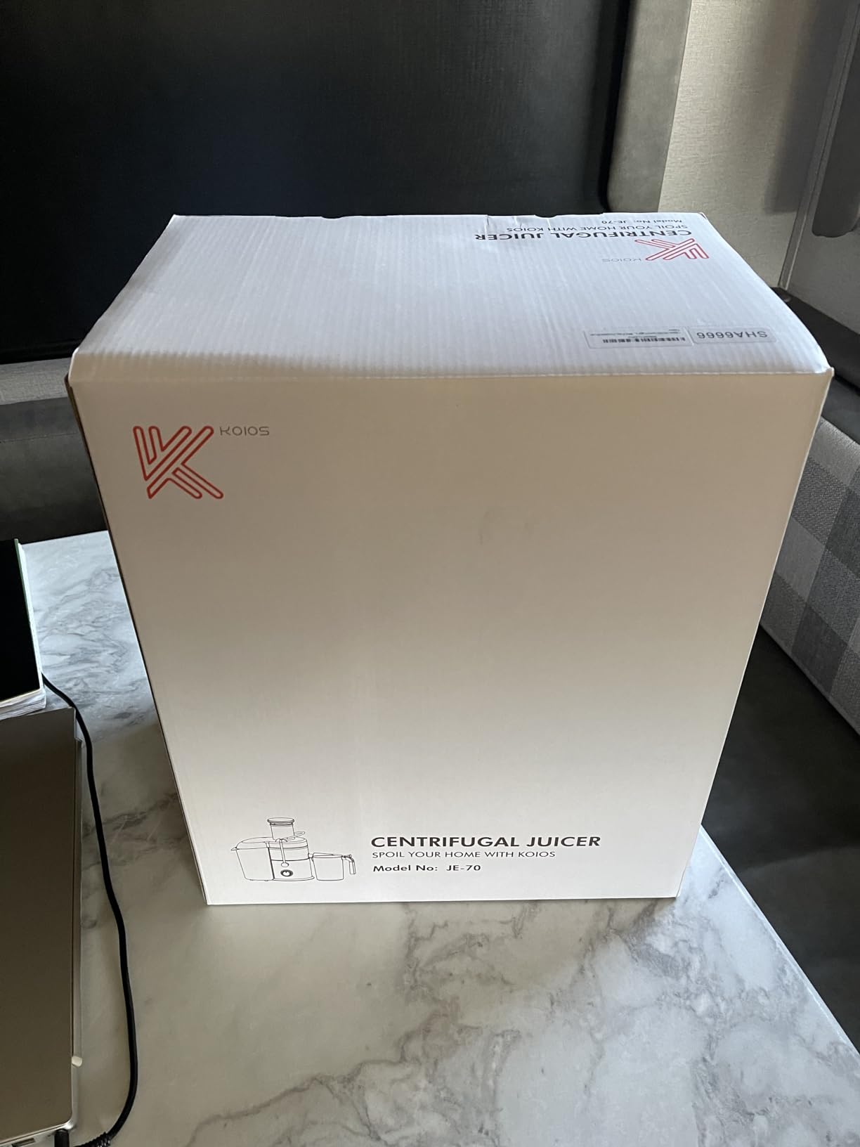KOIOS 1300W Centrifugal Juicer Machine, Juice Extractor with Extra Large 3 Inch Feed Chute, Full Copper Motor, Titanium-Plated Filter, High Juice Yield, 3 Speeds Mode, Brush Included, Non-BPA, Red customer photo 1