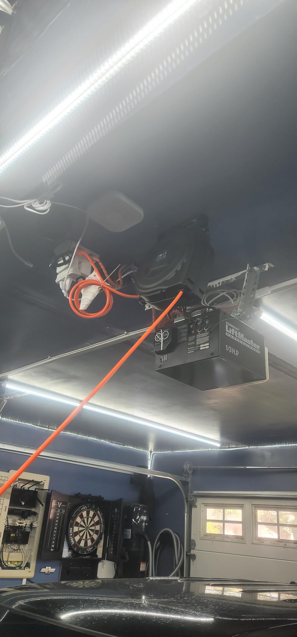 VEVOR 30FT Retractable Extension Cord Reel, Heavy Duty 16AWG/3C SJTOW Cord customer photo 1