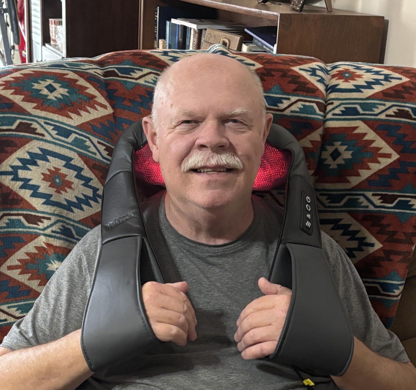 Nekteck Shiatsu Neck Massager with Heat for Pain Relief, Gray, NOT Cordless customer photo 1