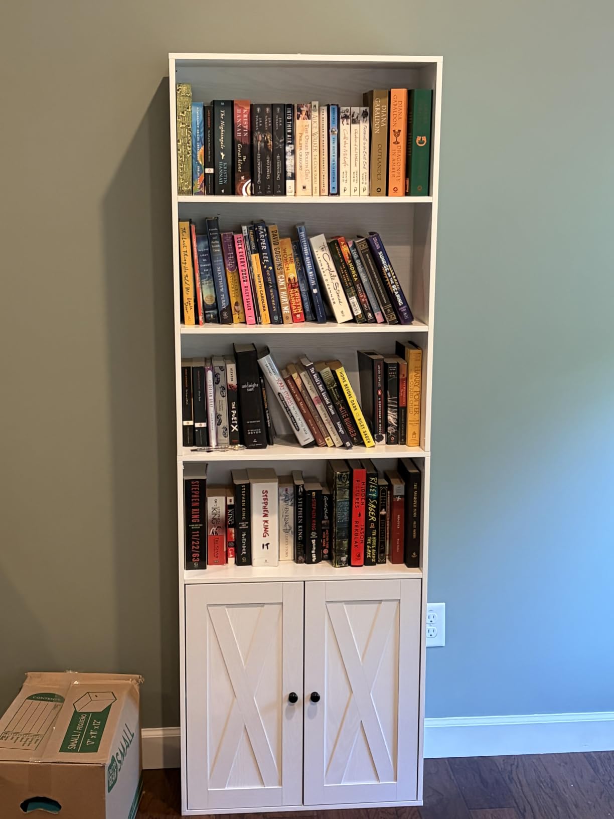 Shintenchi Bookshelf, Industrial Bookshelves and Bookcases with Doors Floor Standing 6 Shelf Display Storage Shelves 70.6 inches Tall Bookcase for Home Office, Living Room (White) customer photo 1