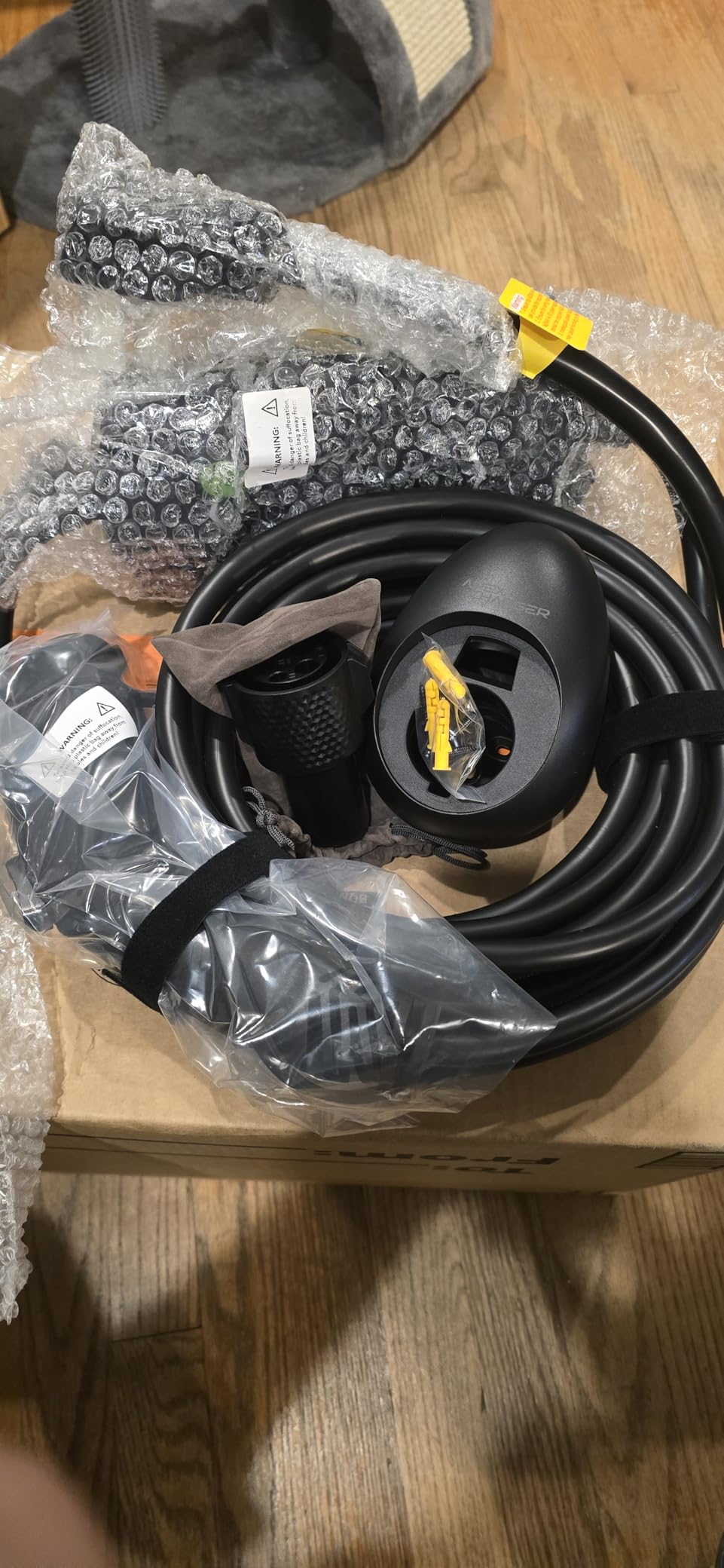MACH 3 Fast 40 Amp Level 1&2 Portable EV Charger, Electric Vehicle Charging Station, 120-240V NEMA 14-50 w/ 5-15 Adapter. SAE J1772 car Connector & Tesla mobile NACS, Outdoor EVSE, 25ft Cable w/holder customer photo 1