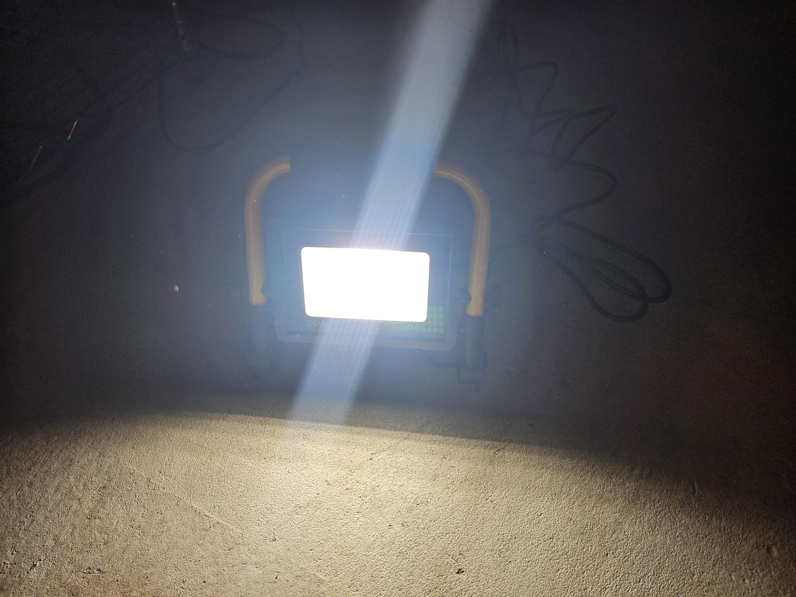 21000-Lumen LED Work Light with Stand for Job Site Garage customer photo 2