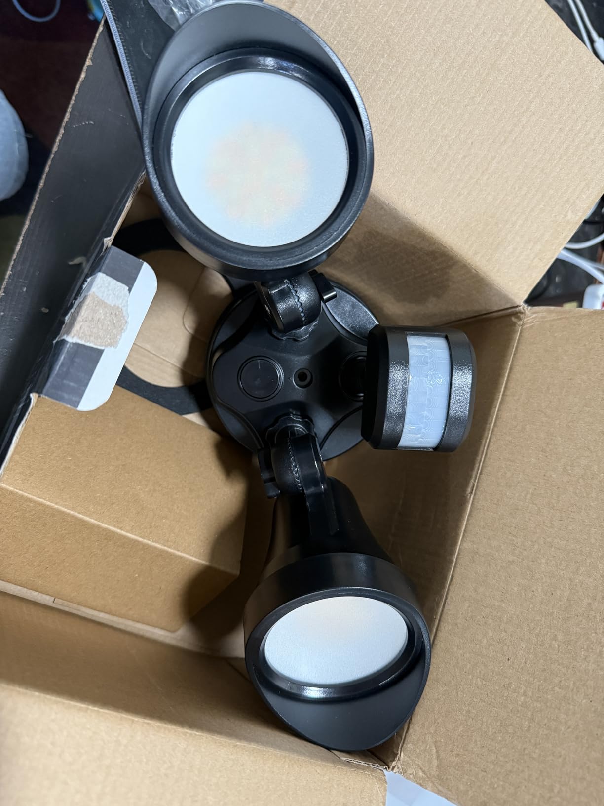 ALUSSO Motion Sensor Outdoor Lights, 30W 3500LM Flood Lights Outdoor 120V, 3 Modes (Dusk to Dawn/Auto/On Time), 3CCT 3000K/4000K/6500K Waterproof Hardwired Security Light ETL Listed for Porch, 1PC customer photo 1
