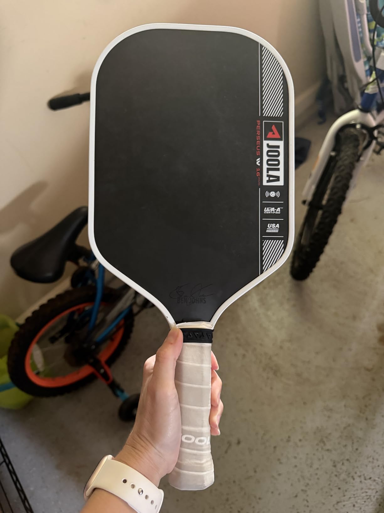JOOLA Pro IV Pickleball Paddles – Raw Carbon Fiber Surface – Perseus, Hyperion, Scorpeus & Magnus Shapes – 14mm/16mm – Tech Flex Power – Propulsion Core – Wide or Elongated – UPA-A and USAP Approved customer photo 1