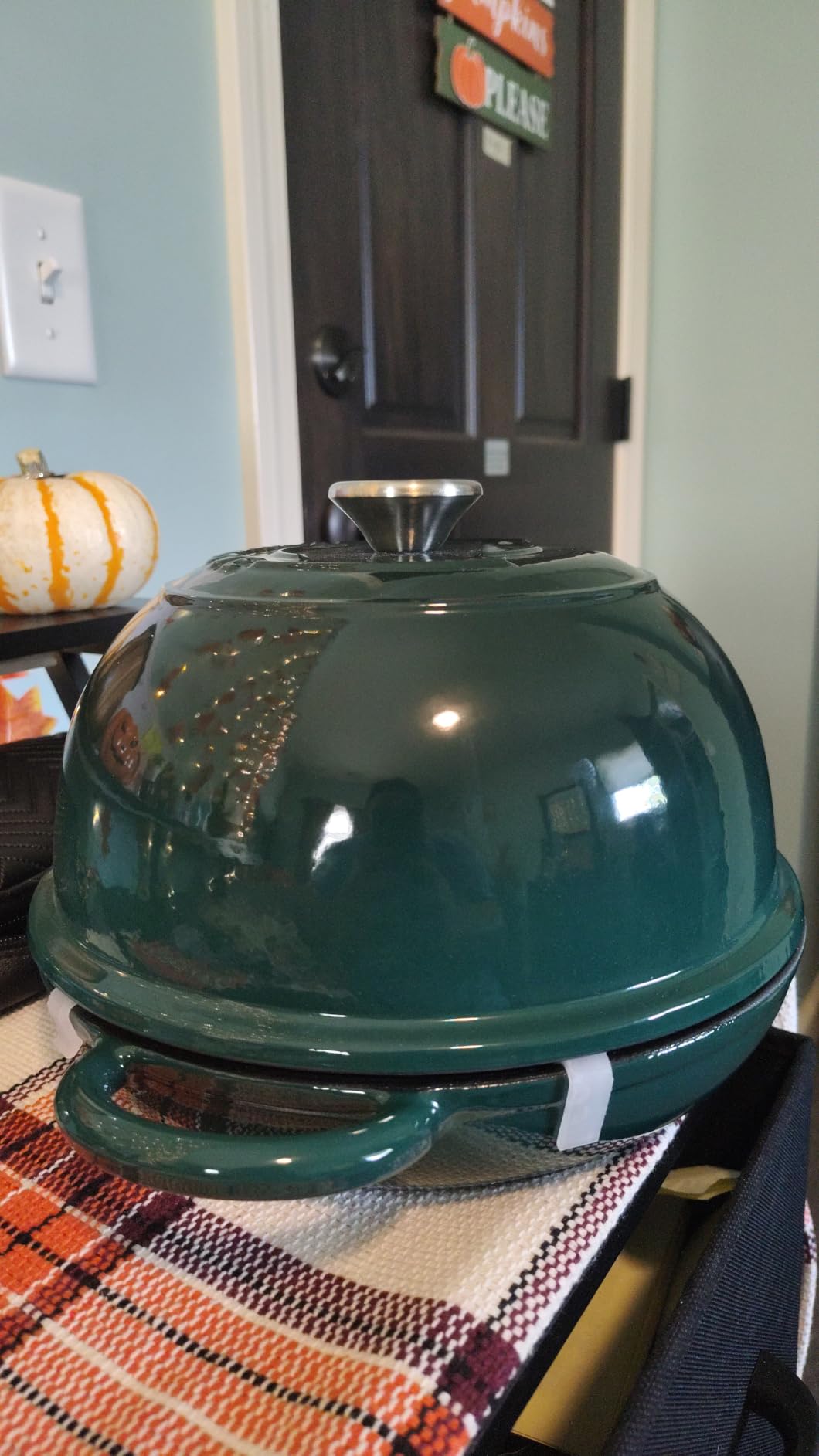CRUSTLOVE 5 QT Enameled Dutch Oven for Bread Baking with Lid & Starter Kit customer photo 2