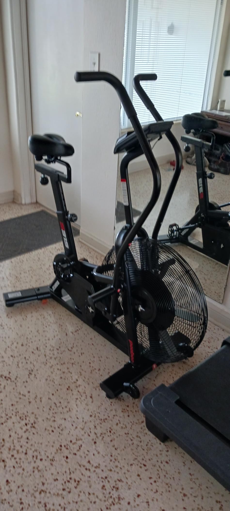 pooboo Air-Resistance Exercise Fan Bike, Air Bike with Dual Acction Handlebars&Dual-Layer Transmission System, Stationary Bike with APP Connection for Home Gym HIIT Cardio Full Body Workout customer photo 1