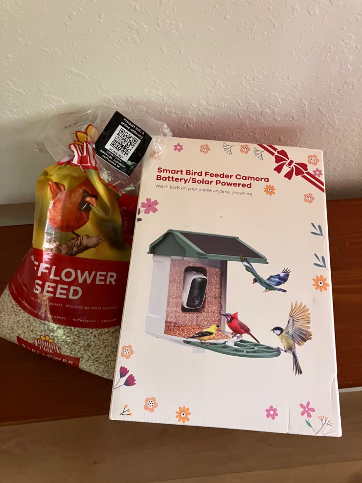 HARYMOR Bird Feeder with Camera, 2K Live Video, AI Identify Bird Species customer photo 2