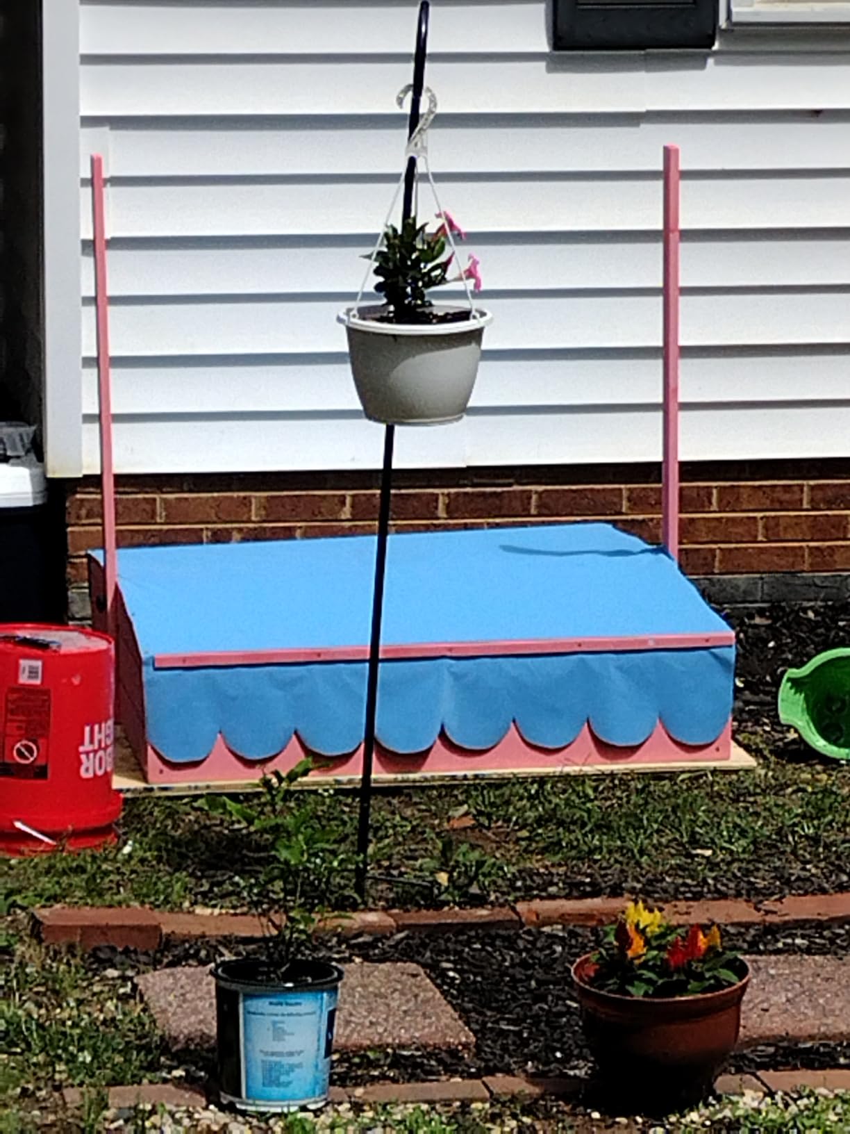 YOLENY Sandbox with Lid,Kids Sandbox with Cover Outdoor,Wooden Sand Box with 2 Foldable Bench Seats,Adjustable UV-Resistant Roof & Bottom Liner,Sand Box for Kids Ages 2-8, Perfect for Backyard,Beach customer photo 1