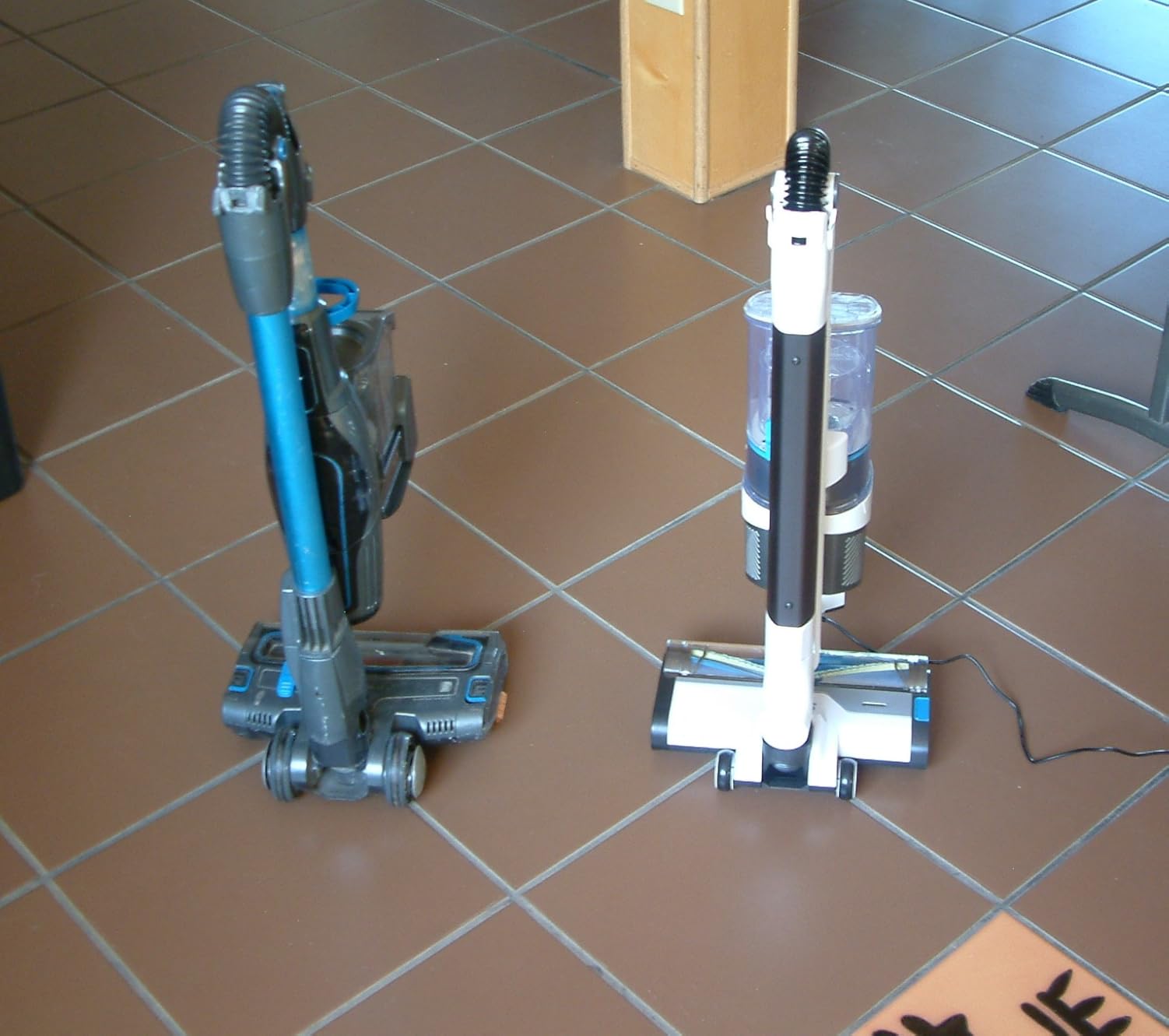 Shark PowerPro Flex Reveal Plus Cordless Vacuum, Java, IZ382H customer photo 1