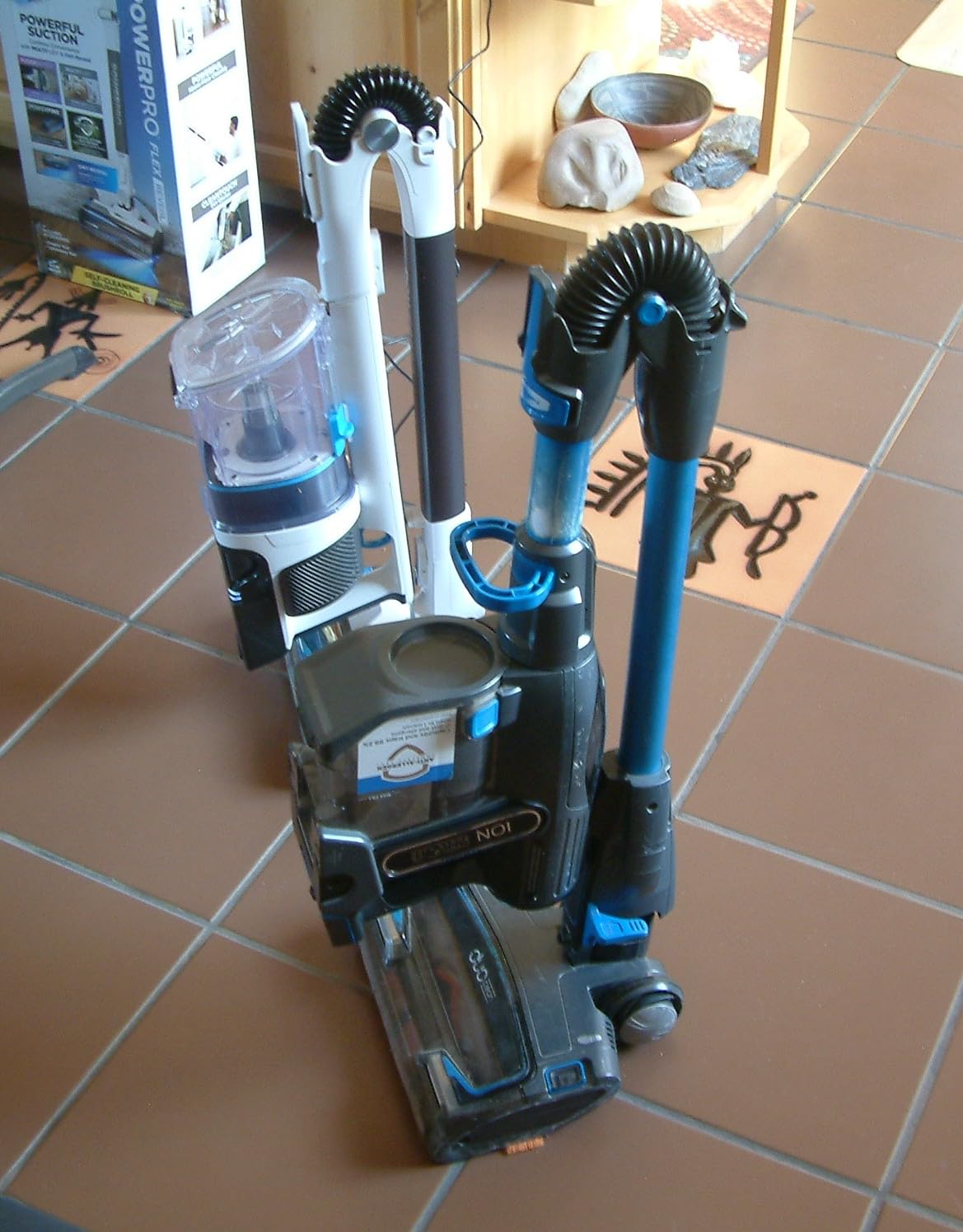 Shark PowerPro Flex Reveal Plus Cordless Vacuum, Java, IZ382H customer photo 2
