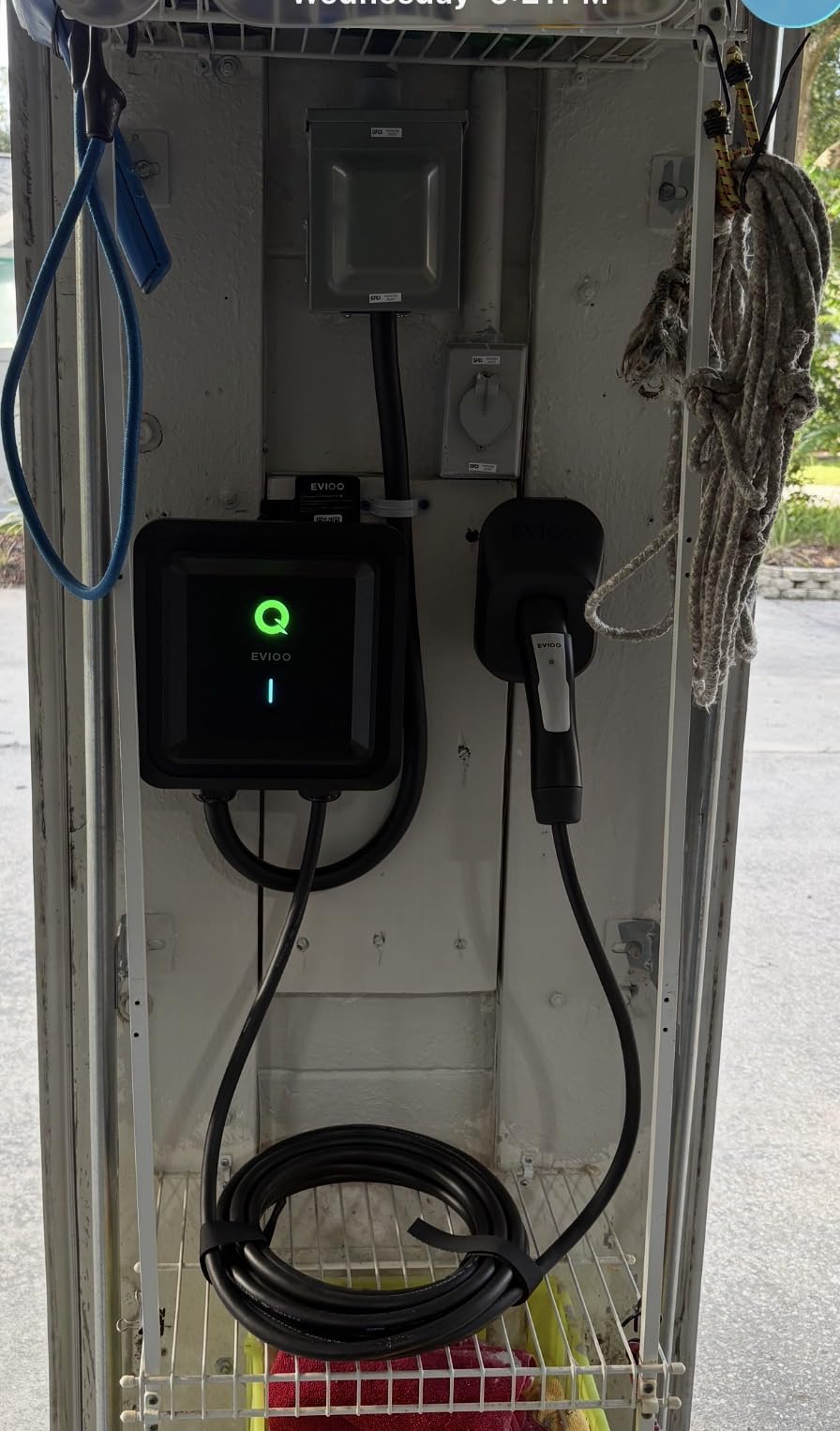 EVIQO Level 2 EV Charger NACS 40A NEMA 14-50 - 240V Wall Charging Station customer photo 1