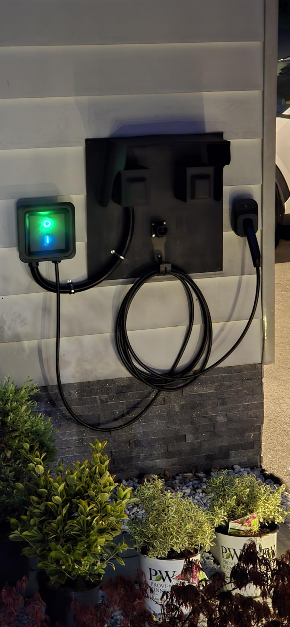 EVIQO Level 2 EV Charger NACS 40A NEMA 14-50 - 240V Wall Charging Station customer photo 2