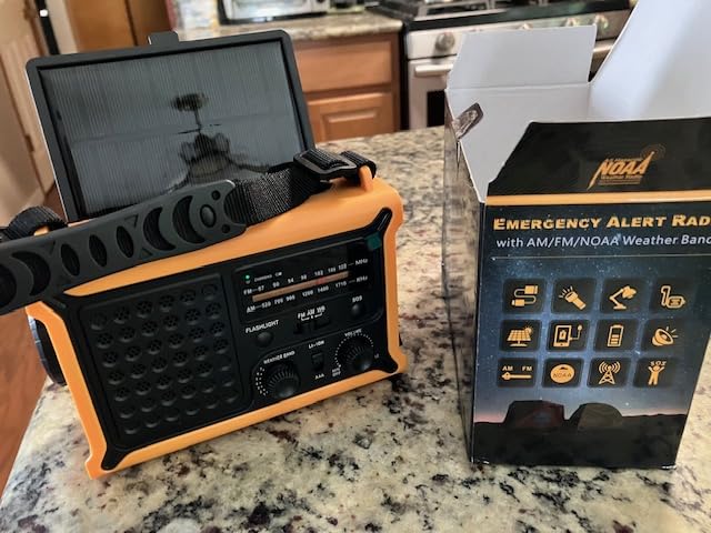 Solar Radio Emergency Hand Crank 12000mAh with Clear Signal customer photo 2