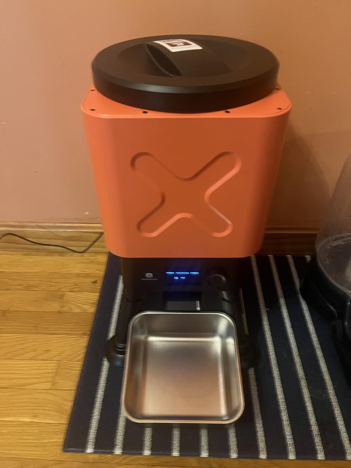 Automatic Dog Feeder for Large Dogs, 14L Capacity, Remote Feeding, Anti-Blockage System, Timed Auto Dog Food Dispenser, 2.4G WiFi App Control，Dual Power Supply,Stainless Steel Bowl customer photo 2