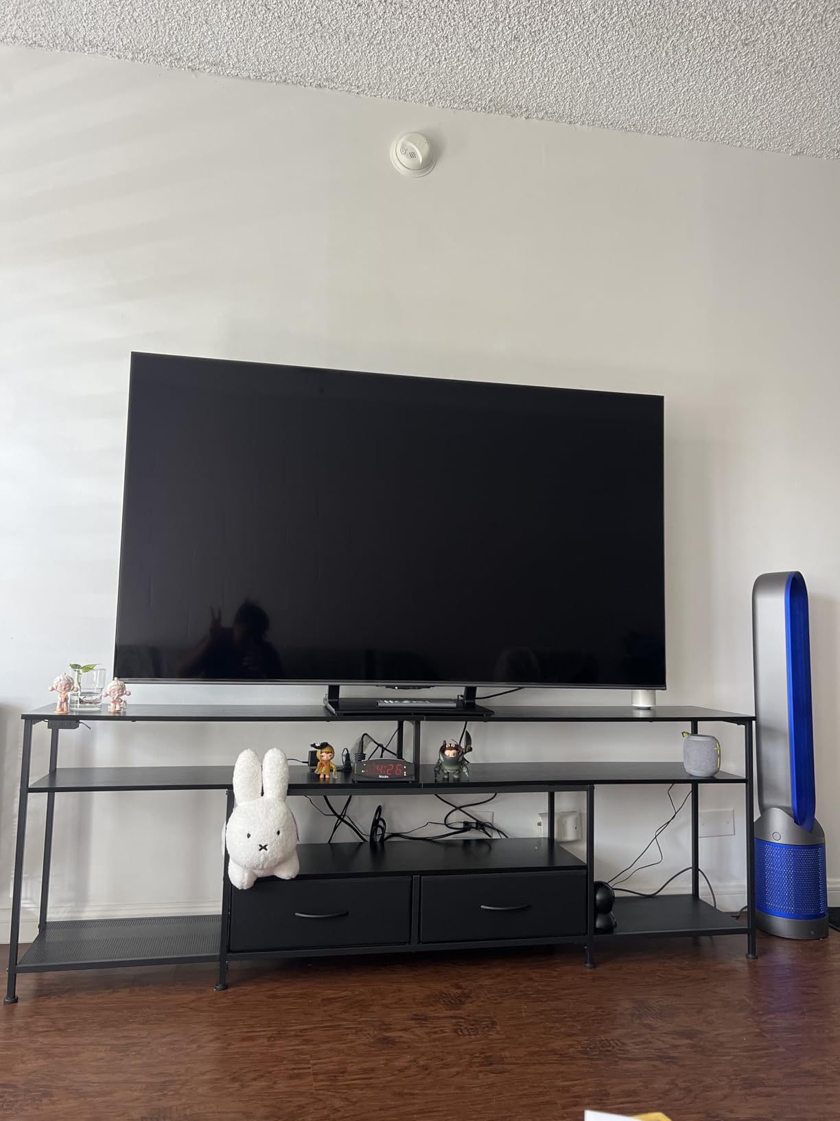 Huuger 71 Inch LED TV Stand with Power Outlets for 75 80 Inch TV customer photo 2