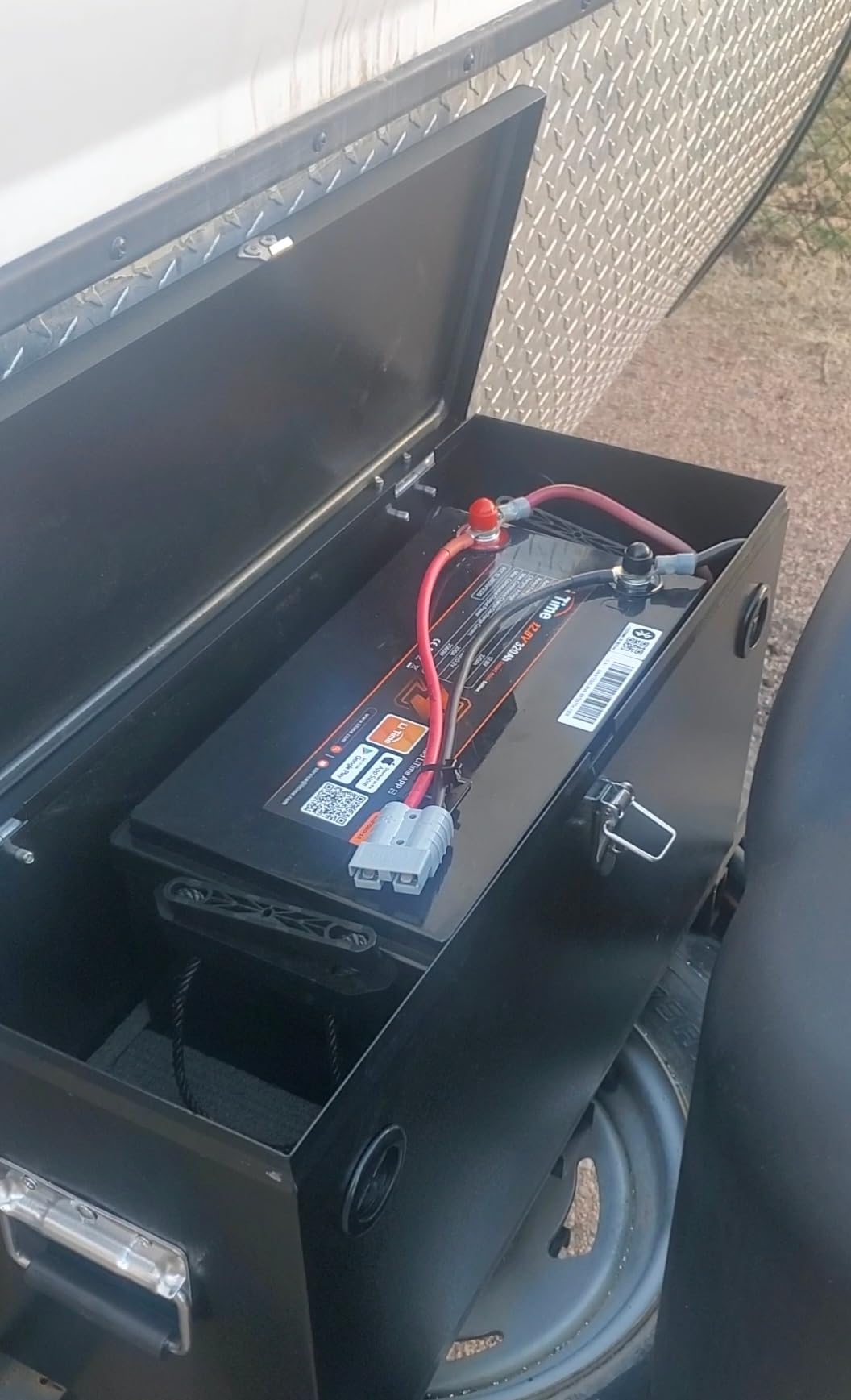 LiTime 12V 320Ah Mini LiFePO4 Lithium Battery for RV, Travel Trailer, Solar customer photo 2