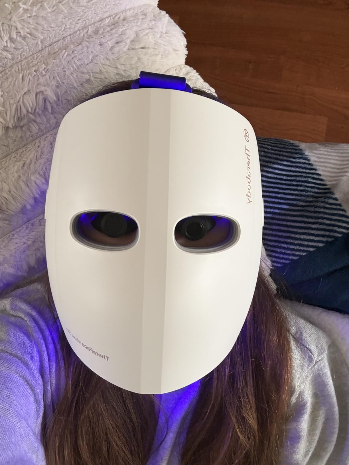 TheraFace Therabody Mask Glo - Cordless LED Skincare Face Mask with Red/Blue/Infrared Light & Relaxing Scalp Massage for Glowing, Healthier-Looking Skin - FDA Cleared customer photo 2