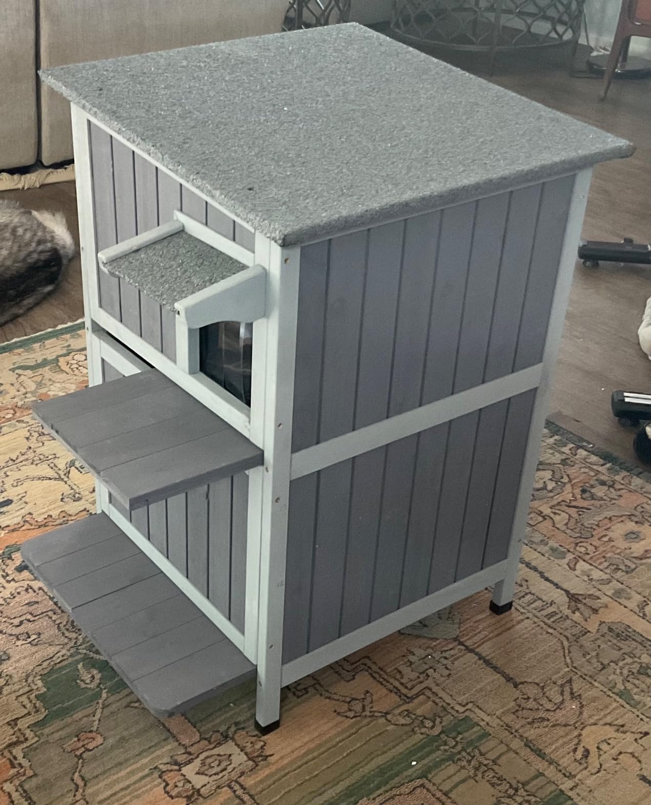GUTINNEEN Large Heated Outdoor Cat House with Insulated Liner for 1-4 Cats customer photo 1