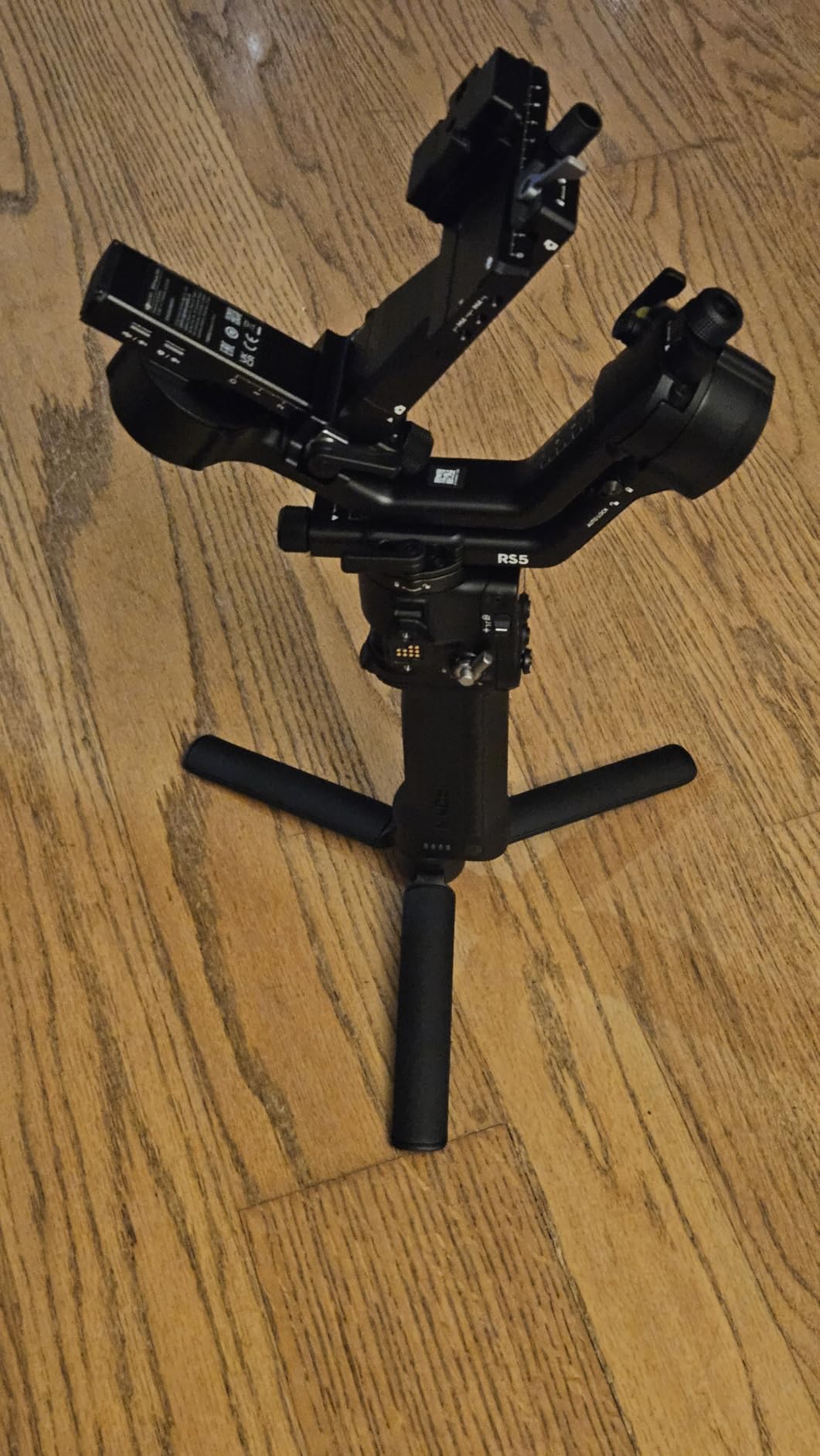 DJI RS 5, Gimbal Stabilizer for Camera, Canon/Sony/Nikon/Fujifilm customer photo 2