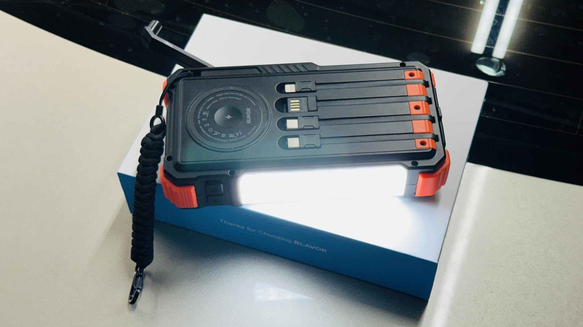 BLAVOR Solar Power Bank with Hand Crank and Built-in 4 Cables 20000mAh customer photo 2
