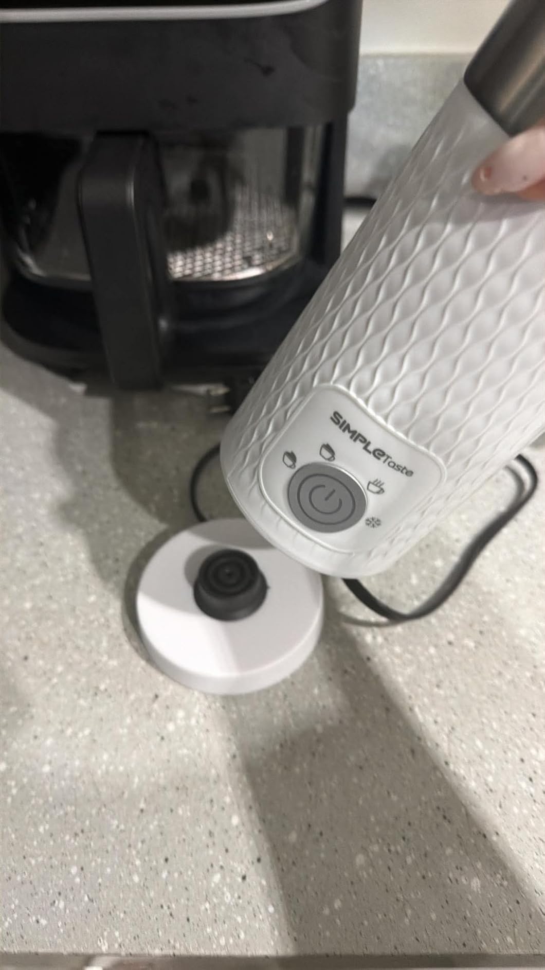 SIMPLETASTE Milk Frother, 4-in-1 Electric Milk Steamer with LED Touch Screen, Automatic Warm and Cold Foam Maker and Milk Warmer for Latte, Cappuccinos, Macchiato customer photo 2