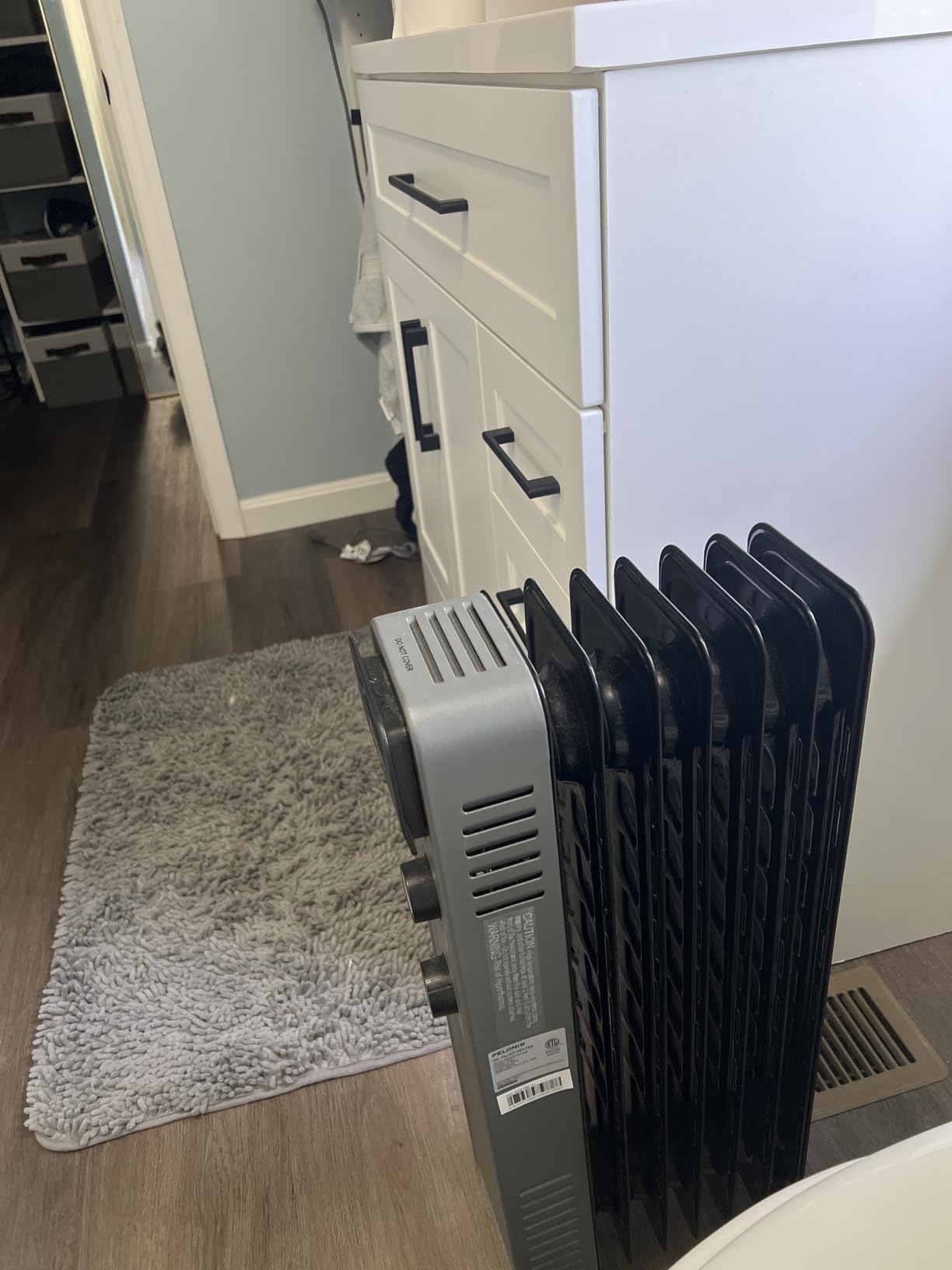 Pelonis Oil Filled Radiator Heater for Large Space, 2025 Upgraded, Space Heaters with 1500W Quiet Warmth Radiant Heater, 3 Heating Modes, Overheat & Tip-Over Protection, Adjustable Thermostat, Black customer photo 1