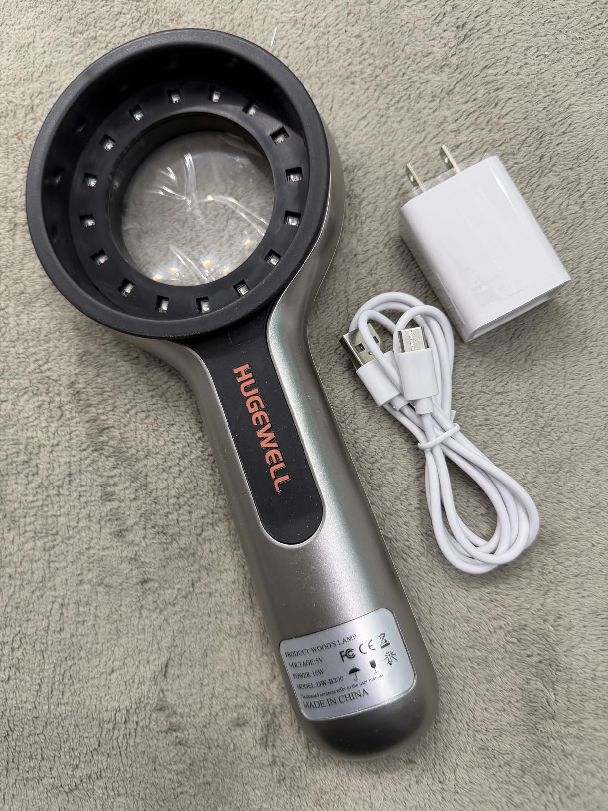 Woods Lamp Skin Analyzer, Easy to Hold and Carry Around customer photo 2