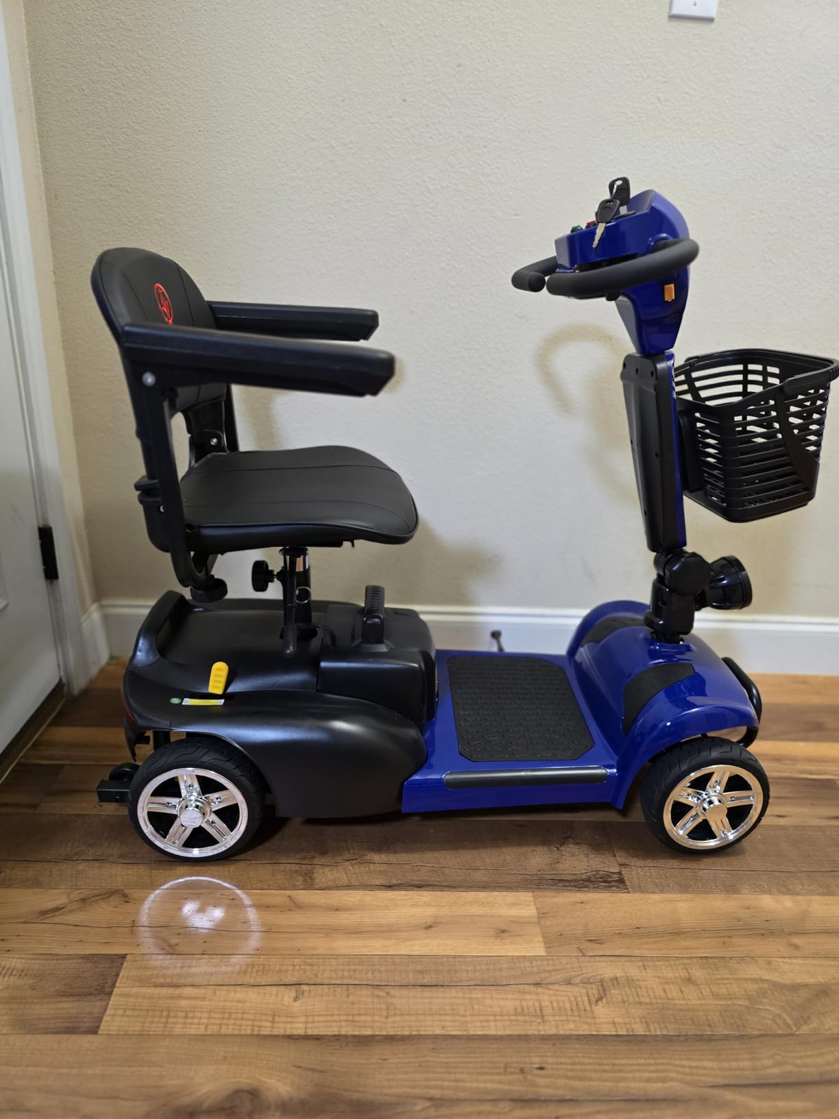 Ecomobi 32 Miles Heavy-Duty 1000W Mobility Scooter for Seniors & Adults customer photo 1