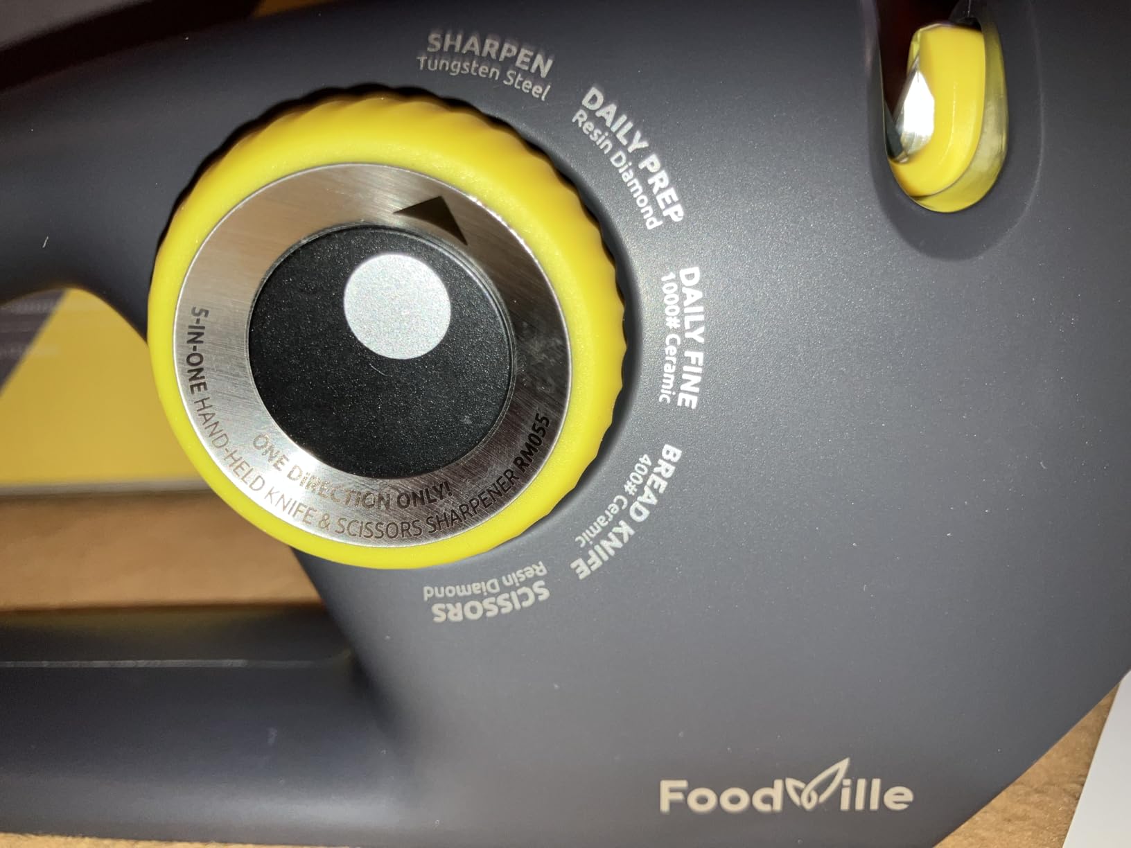 FoodVille 5 in 1 Knife Sharpener with 5 Stages including Tungsten, Diamond, Ceramic for Scissors and All Kinds of Kitchen Knives with Straight and Serrated Blades customer photo 1