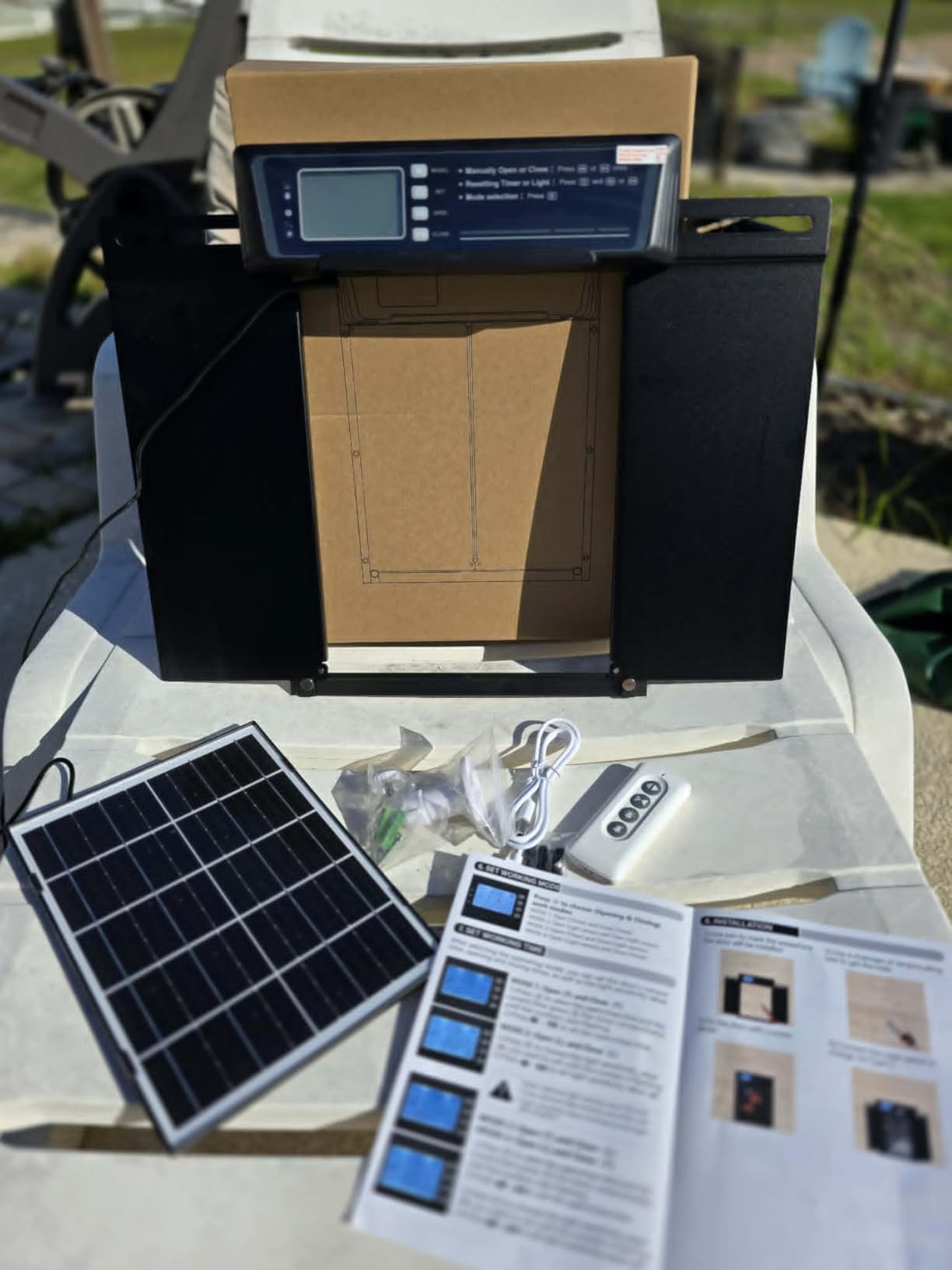 Large Size Automatic Chicken Coop Door Solar Powered - Timer/Light Sensor customer photo 2