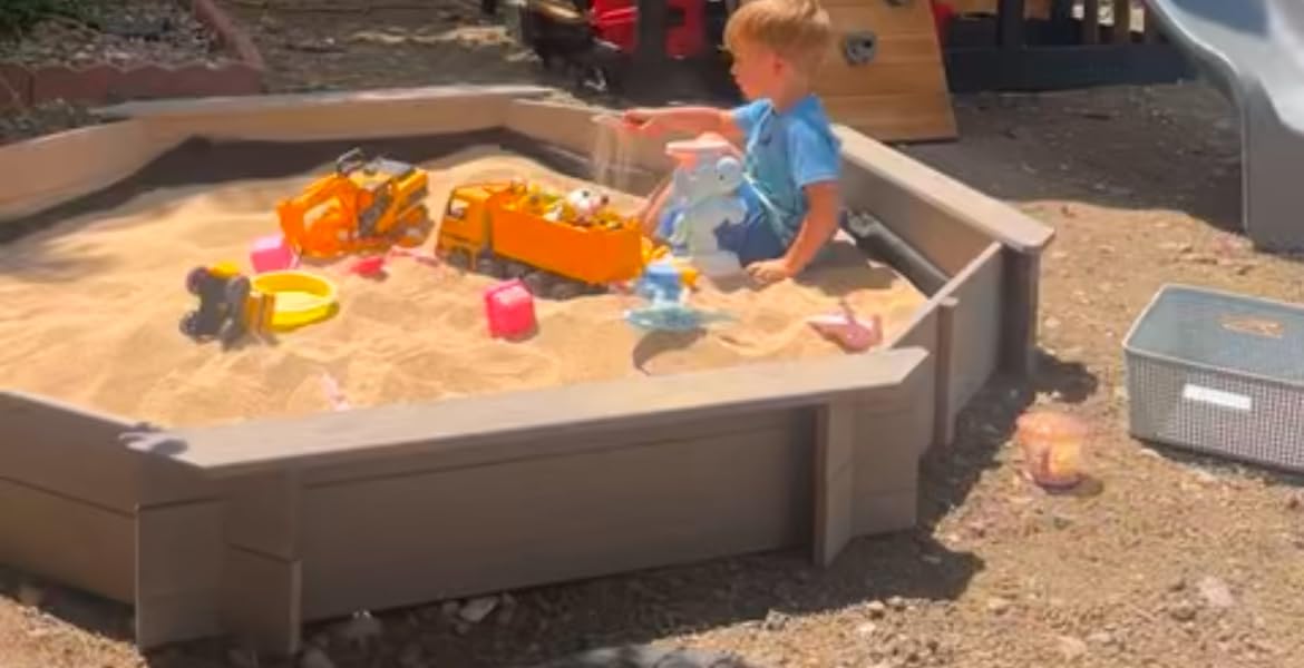Best Choice Products Large Outdoor Octagon Wooden Sand Box for Kids, Sandbox with Cover, 4 Reinforced Benches Support up to 220 lbs Each, Bottom Liner for Drainage - Sage customer photo 1