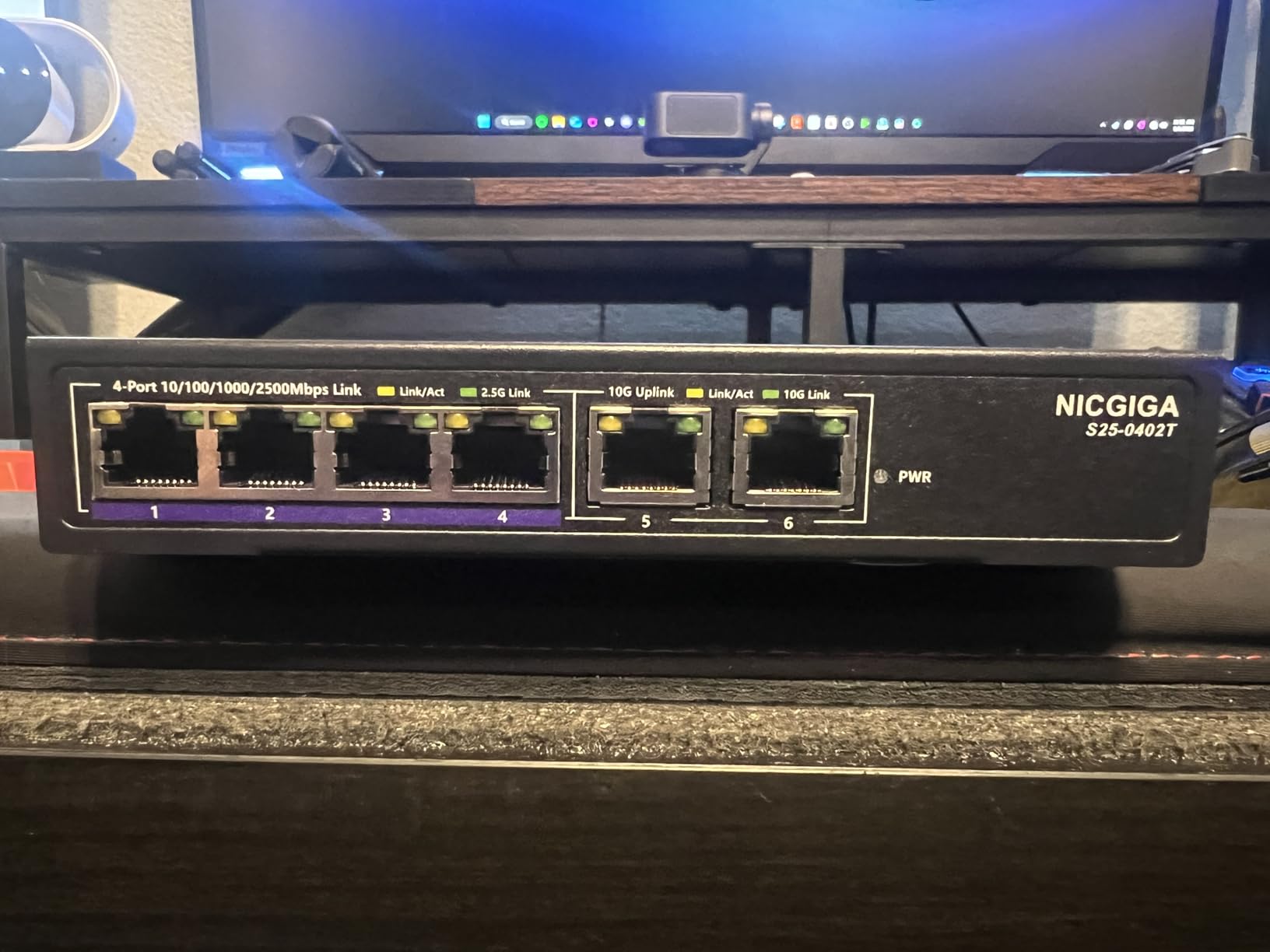 16 Port 2.5G PoE Switch Unmanaged with 16 Port 2.5Gb Base-T PoE+@250W + 2 x 10G RJ45 Uplink, NICGIGA 18 Port 2.5Gbe IEEE802.3af/at Power Over Ethernet Switch, Support WiFi6 AP, NAS, 4K PoE Camera NVR. customer photo 1