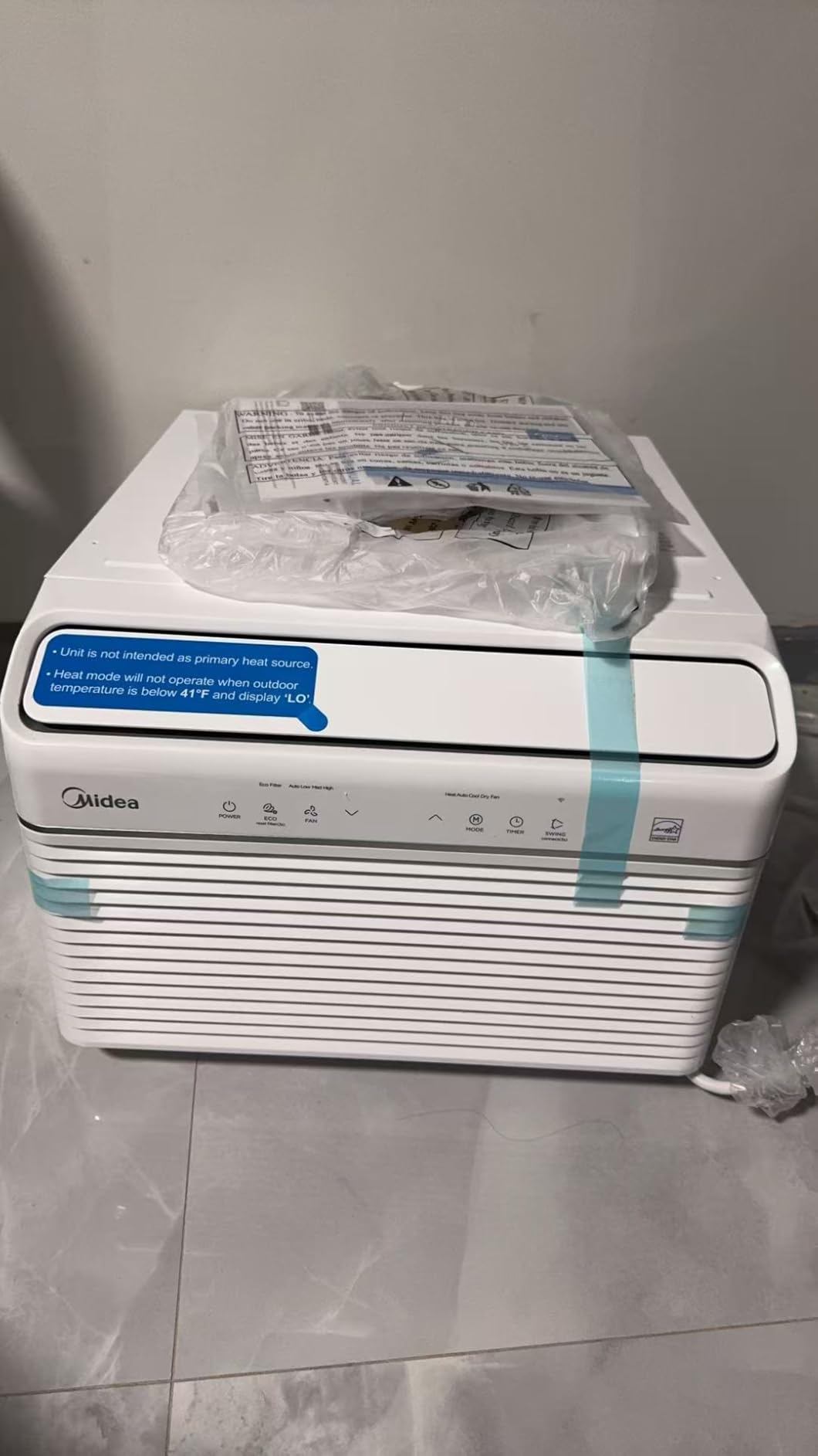 Midea 12,000 BTU Window Air Conditioner with Heat, 550 Sq Ft customer photo 2