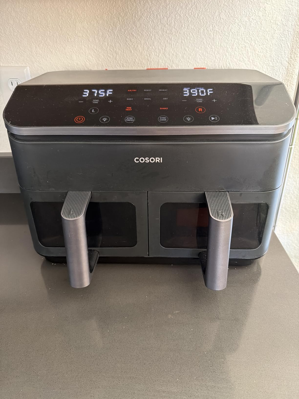 Cosori TWINFRY 9 QT Double Air Fryer, Removable Divider, PFAS-Free Ceramic customer photo 1