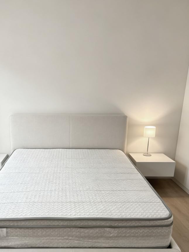 Novilla 12 Inch Queen Size Mattress, Hypoallergenic & Back Pain Relief, Hybrid Queen Mattresses in a Box with Smarts Coils, Fiberglass Free CertiPUR-US Certified Colchones No Box Spring Needed customer photo 1