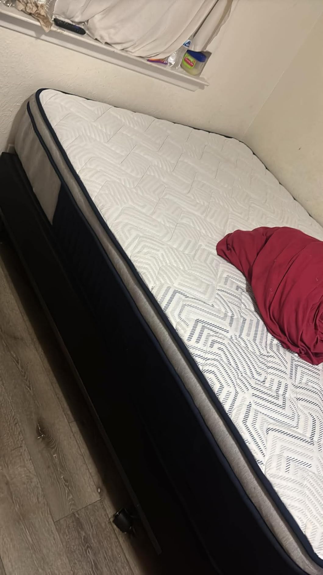 Firm Queen Mattress 10 Inch, Hybrid Mattress Queen for Pain Relief & Side Sleepers & Couples - Extra Lumbar & Shoulder Support Mattress in a box - Fiberglass Free & No Odor - 365 Night Trial customer photo 2