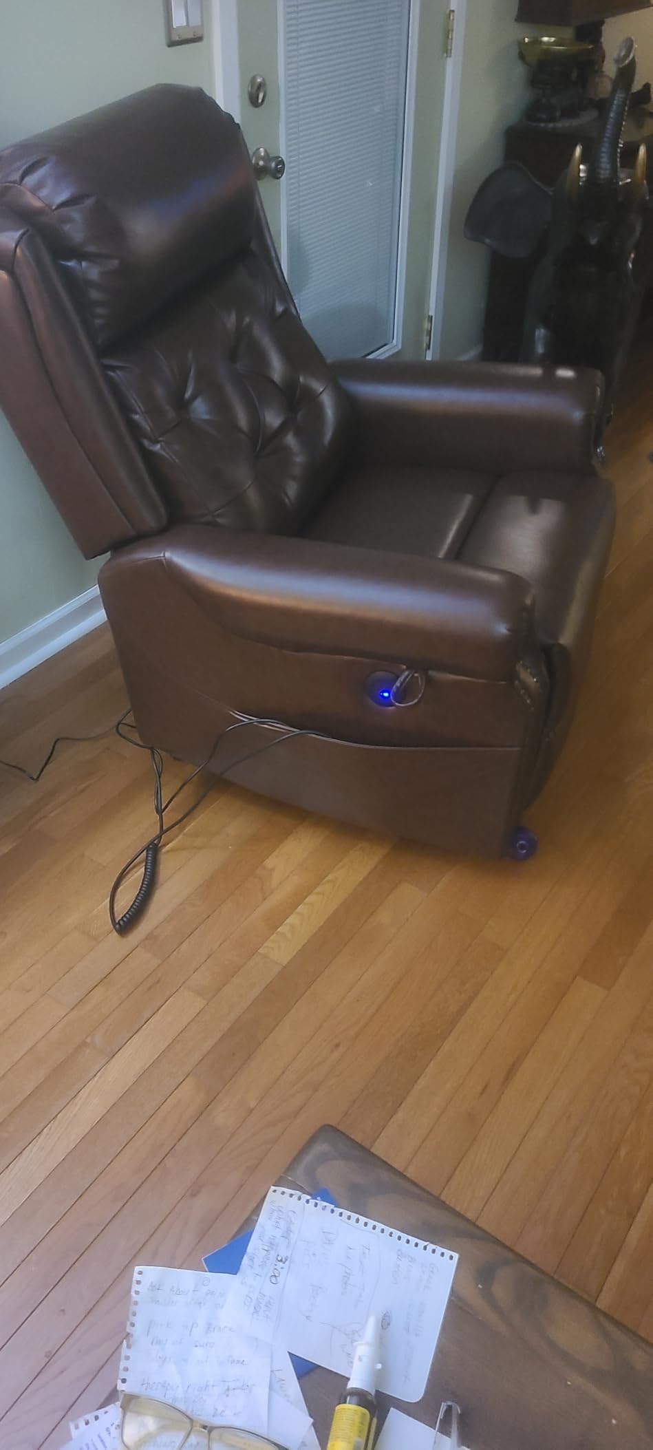 Oversized Power Lift Recliner Chair for Elderly with Massage and Heat,Lay Flat Lift Chair with Adjustable Headrest,Wide Recliner for Living Room, Infinite Position, Extended Footrest, USB Ports,Brown customer photo 1