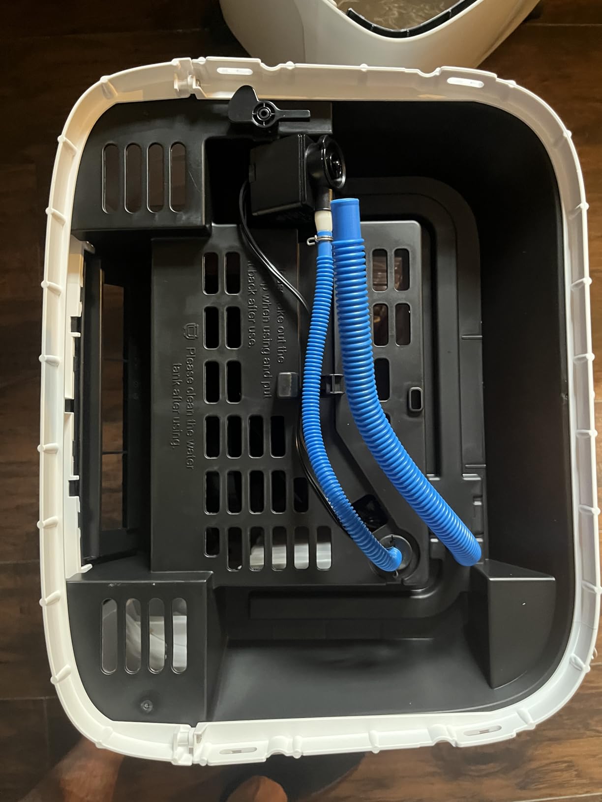 SereneLife Portable Swamp Cooler with 12000 CFM Power - Industrial Evaporative Air Cooler for Large Indoor & Outdoor Spaces, 150 L Tank, 60° Oscillation, 12-Hour Timer, Wi-Fi & Remote Control customer photo 1