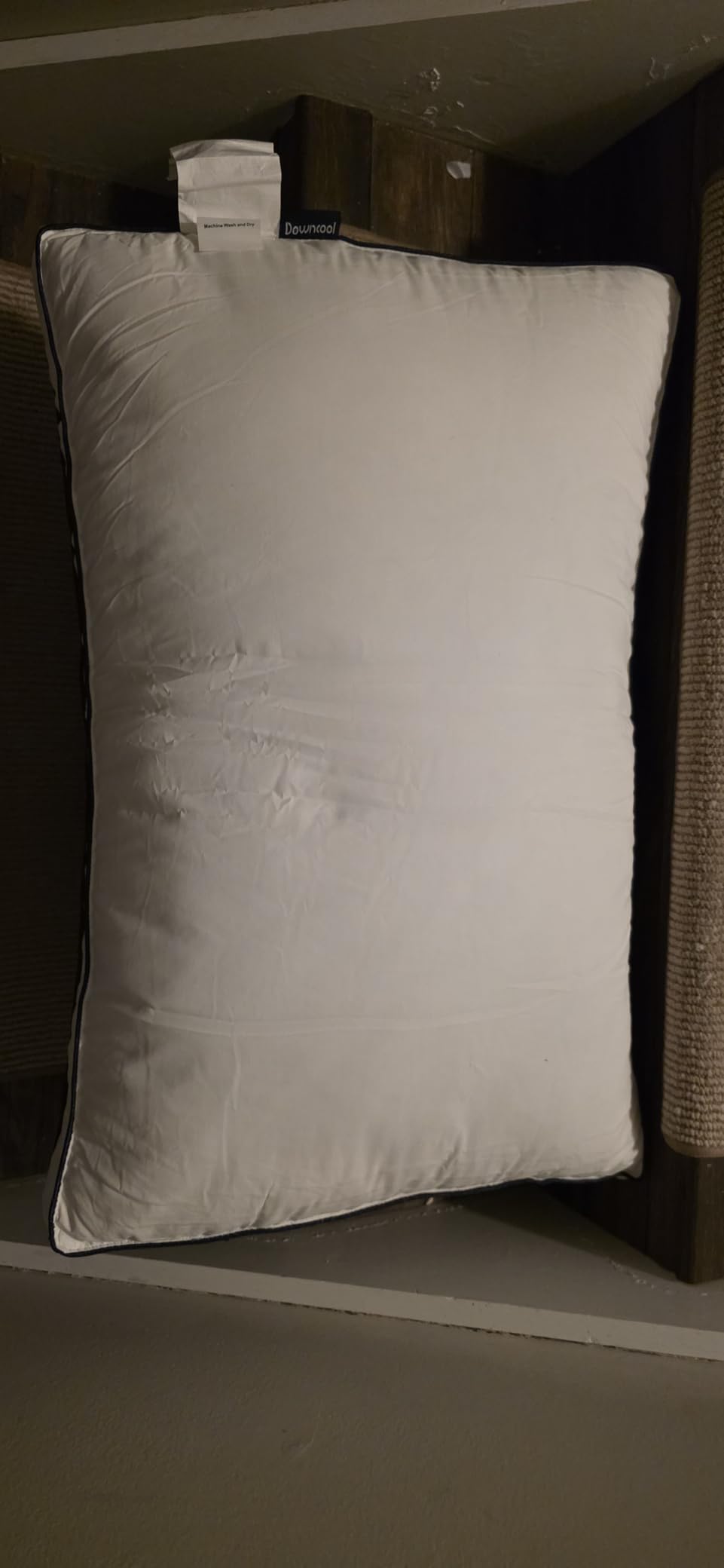 DOWNCOOL Goose Down Bed Pillows Queen Size Set of 2, Pillow Soft Support for Side, Back or Stomach Sleepers, for Better Sleep Experience, White 20