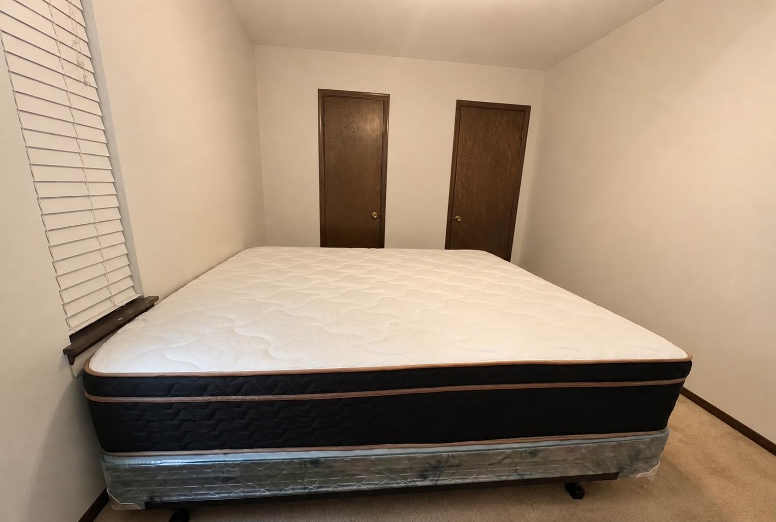 King Mattress 14 Inch, Luxury Hotel Cooling Hybrid Bed Mattress in a Box customer photo 2