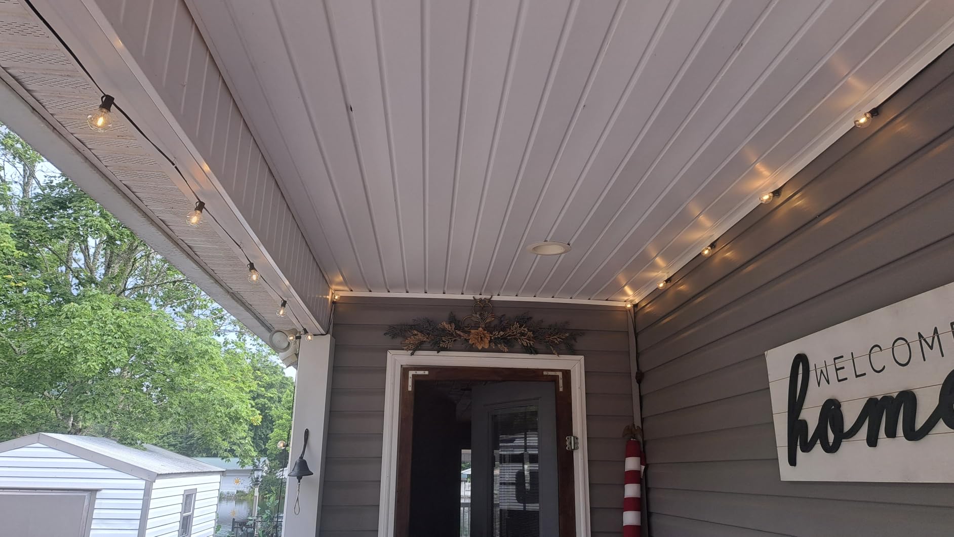 Brightown Outdoor String Lights, 29FT G40 LED IP65 Waterproof Patio Lights customer photo 2