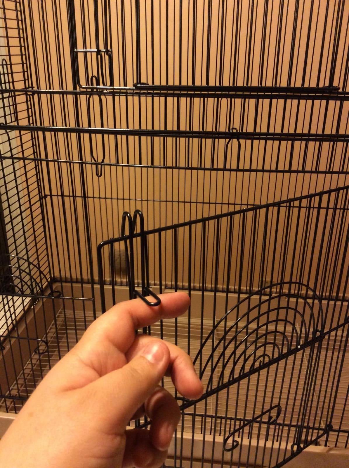 Prevue Pet Products Flight Cage Ideal for Small Birds - L, Brown & Black customer photo 1