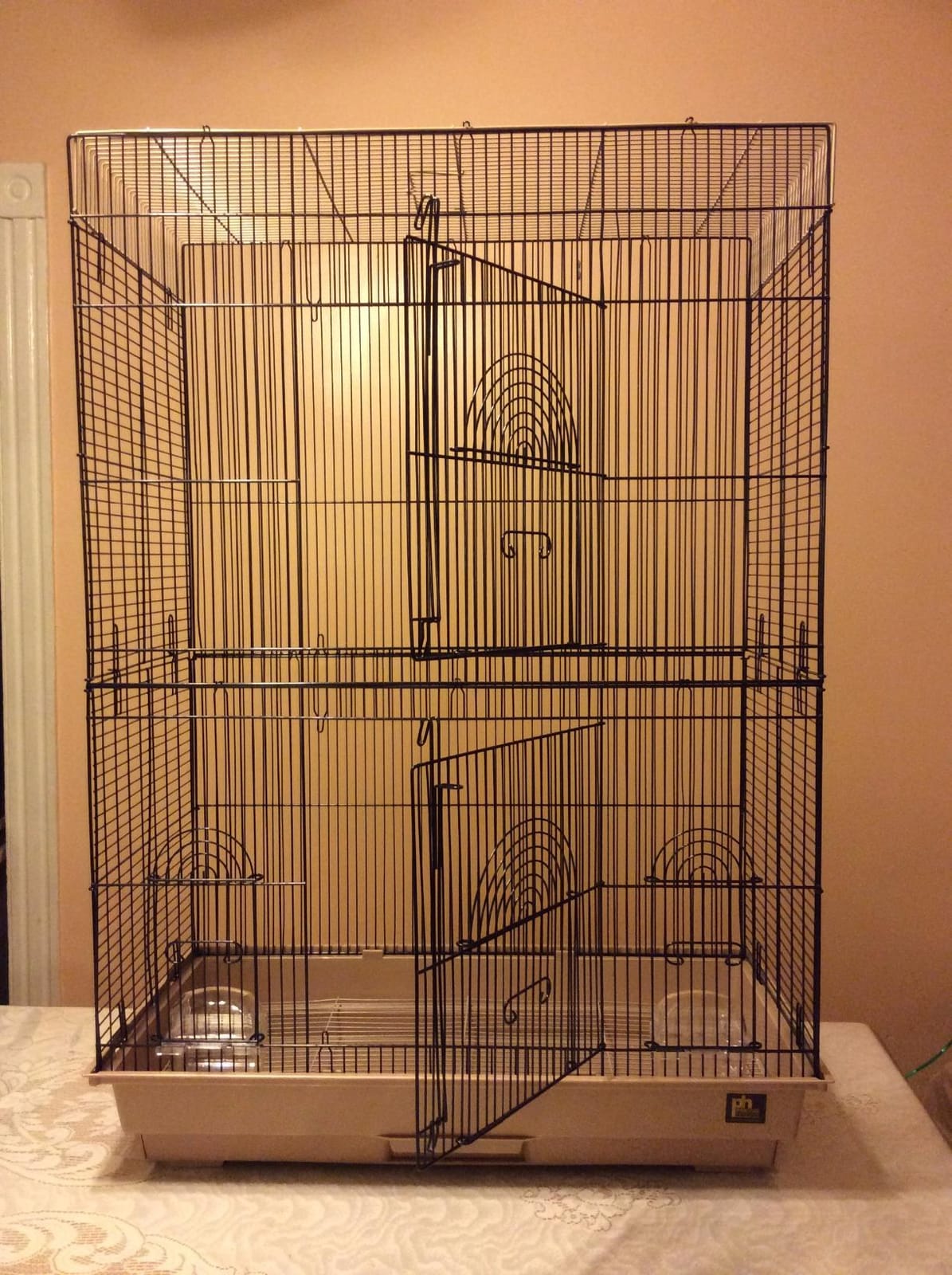Prevue Pet Products Flight Cage Ideal for Small Birds - L, Brown & Black customer photo 2