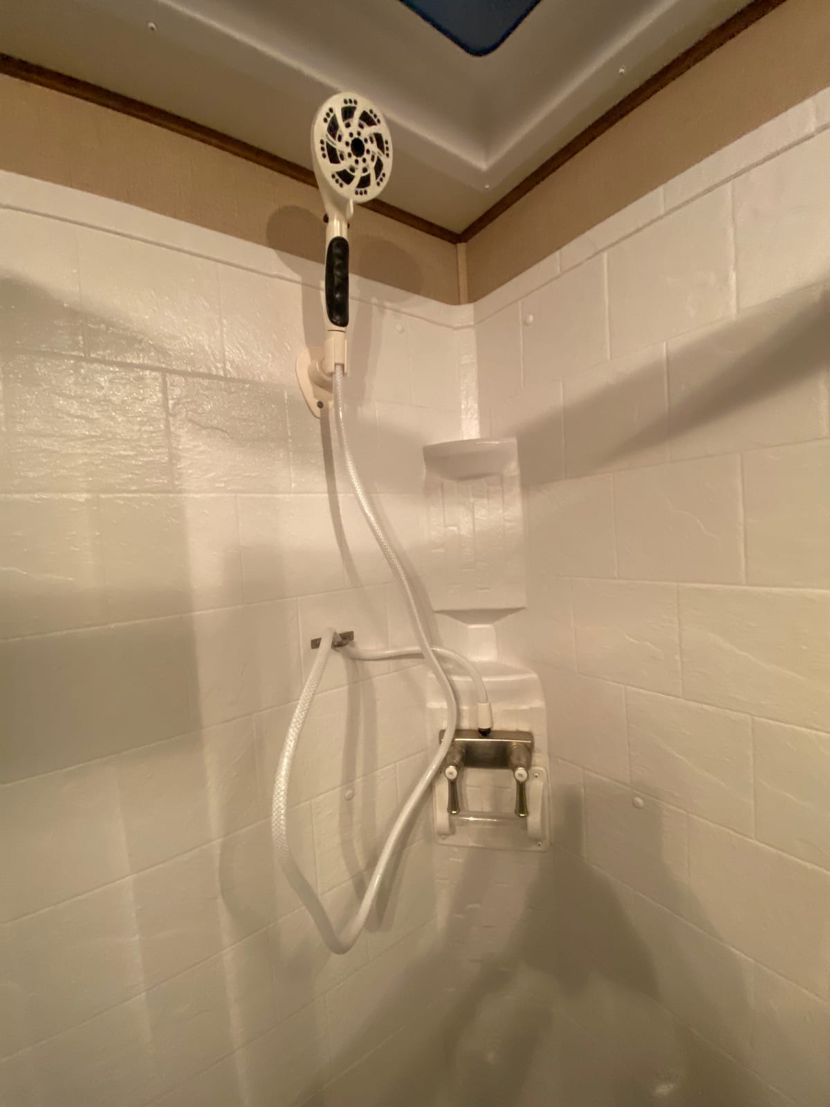 ETL 92781 Oxygenics Fury RV Handheld Shower - White customer photo 2