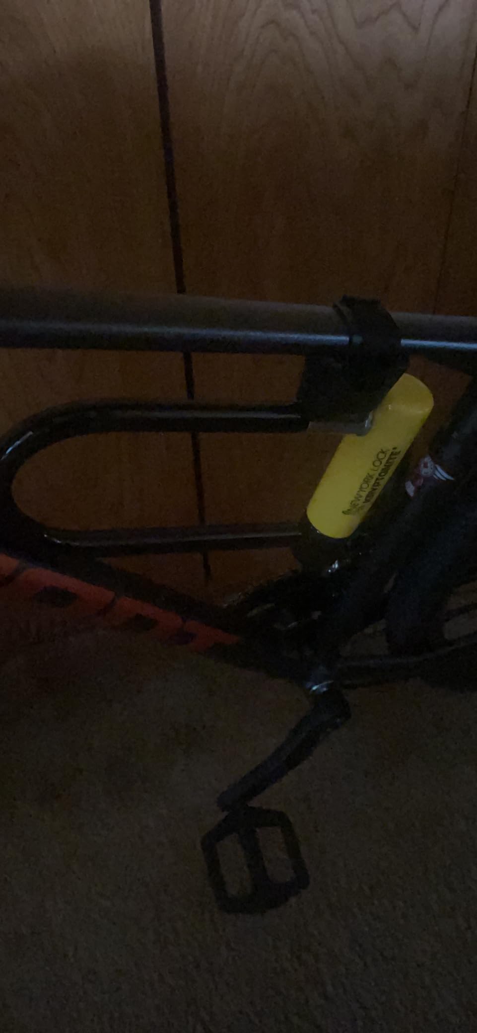 Kryptonite New York Standard Heavy Duty U-Lock, 16mm Anti-Theft Bike Lock customer photo 1