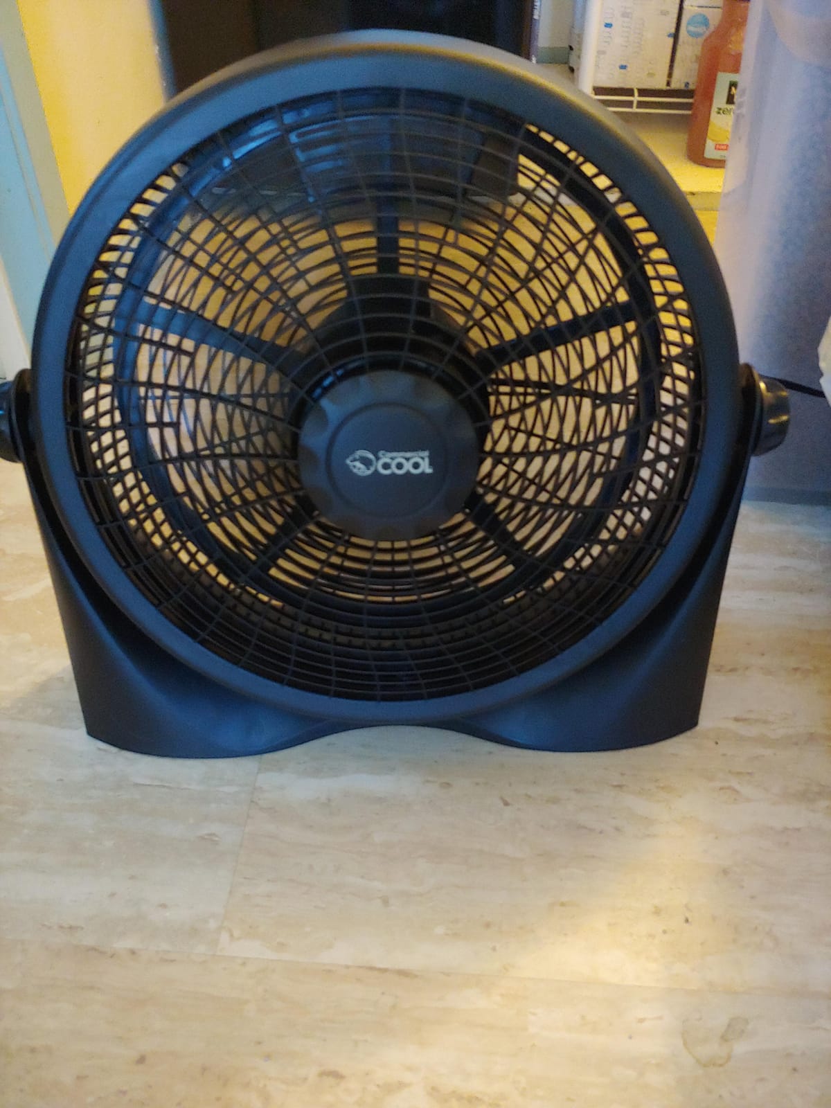 Commercial Cool 16 Inch High Velocity Floor Fan, Black, CFF16B customer photo 2