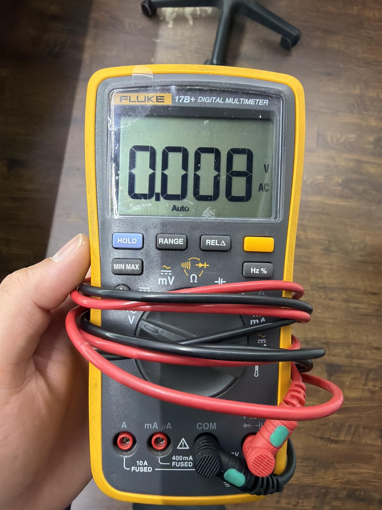 Fluke 17B+ Digital Multimeter, for Electrical Applications, Measures AC/DC Voltage 1000V, Current Measurements to 10A, Resistance, Continuity, Diode, Capacitance, Frequency, and Temperature Testing customer photo 2