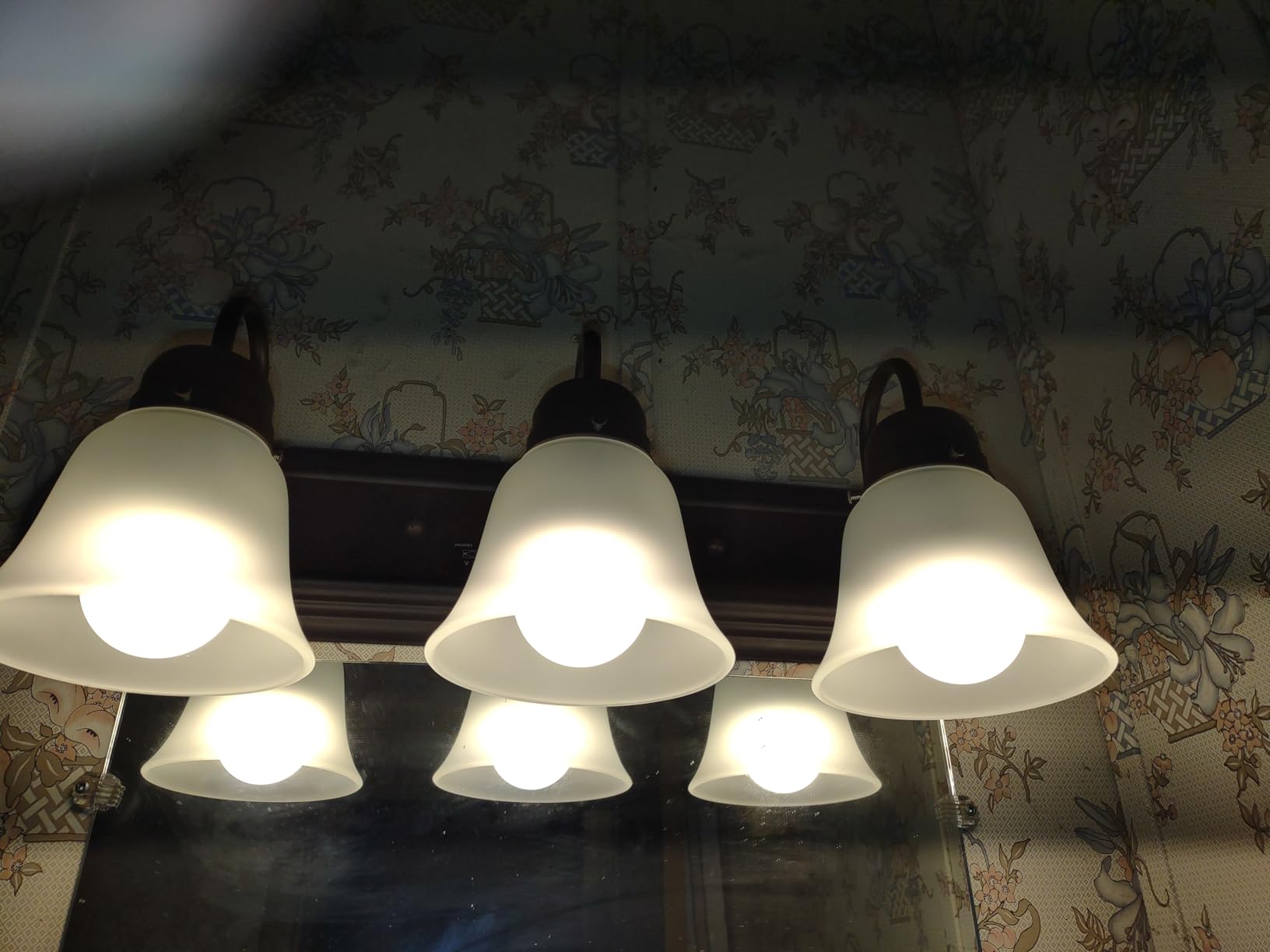 Kichler 3-Light Bathroom Vanity Light, Brushed Nickel customer photo 1