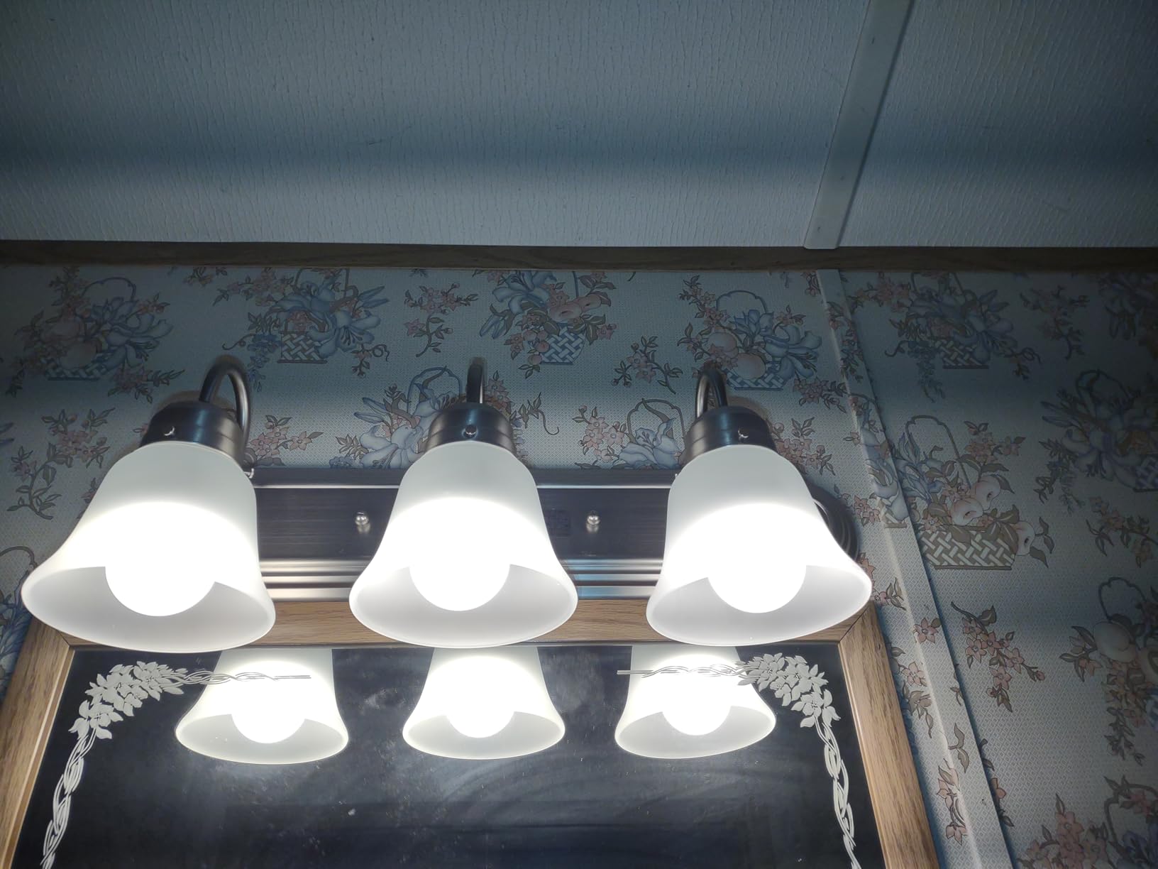 Kichler 3-Light Bathroom Vanity Light, Brushed Nickel customer photo 2