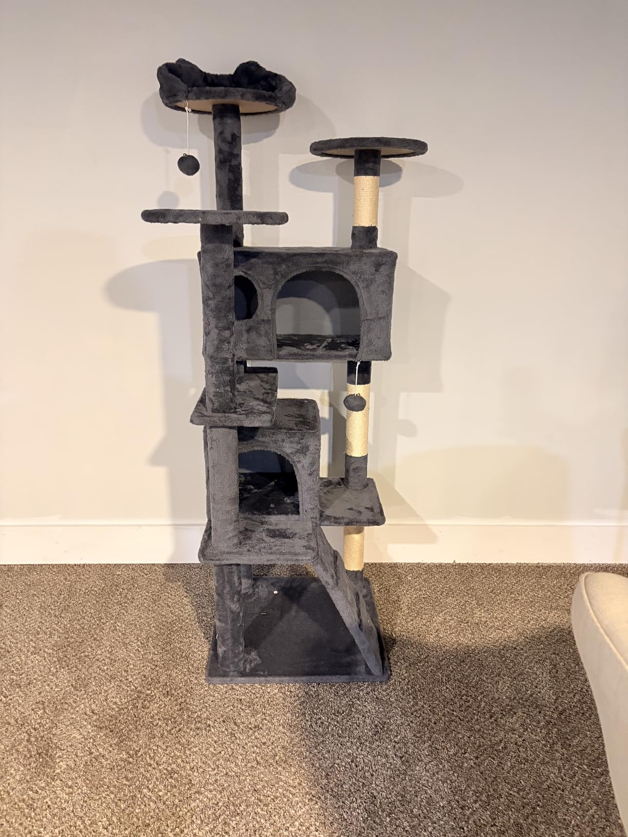 Yaheetech 54in Cat Tree Tower, 2 Caves, Kitten-Ear Perch & Scratching Posts customer photo 1